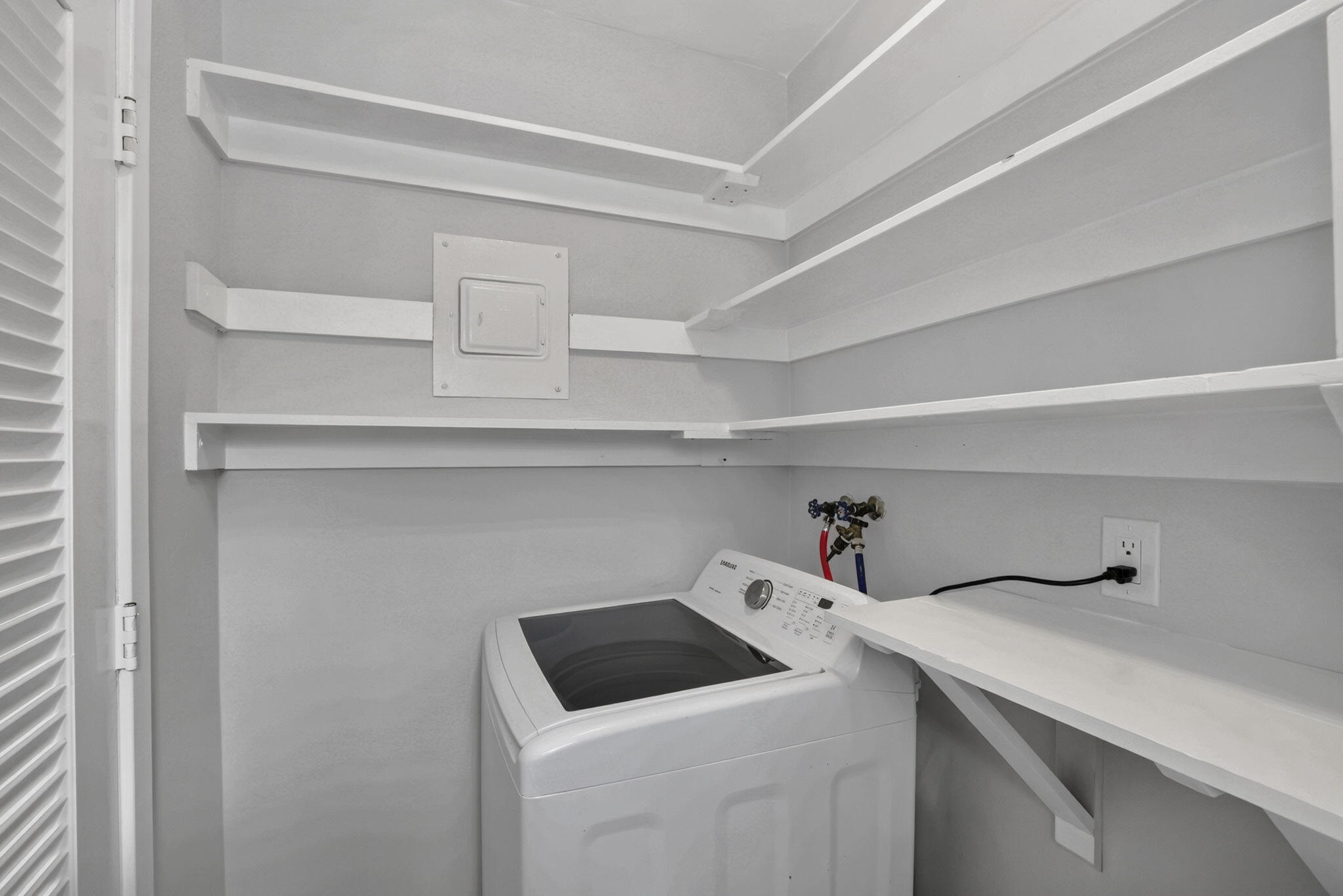 LIGHTHOUSE BAY CONDO - Residential Lease