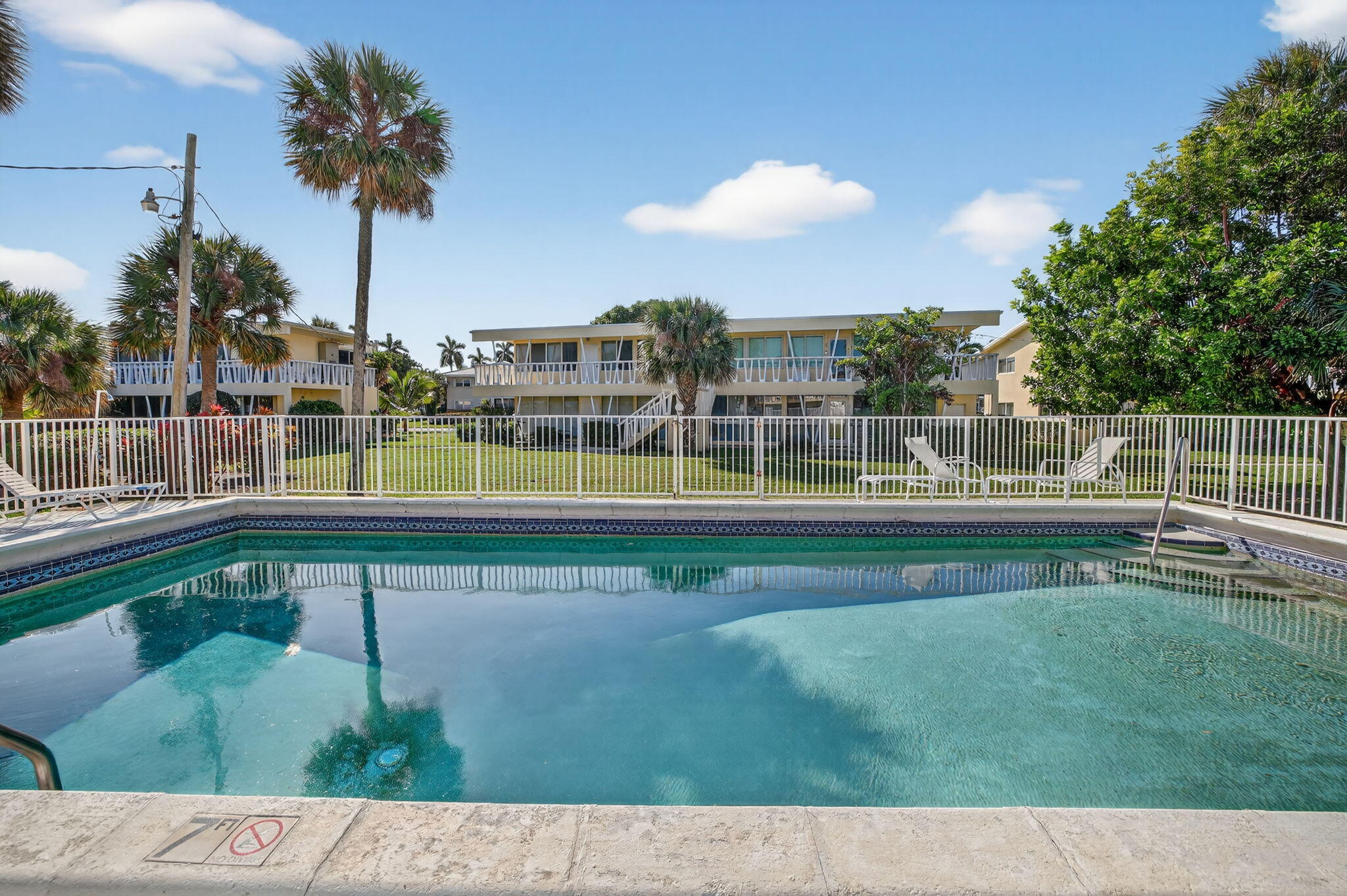 LIGHTHOUSE BAY CONDO - Residential Lease