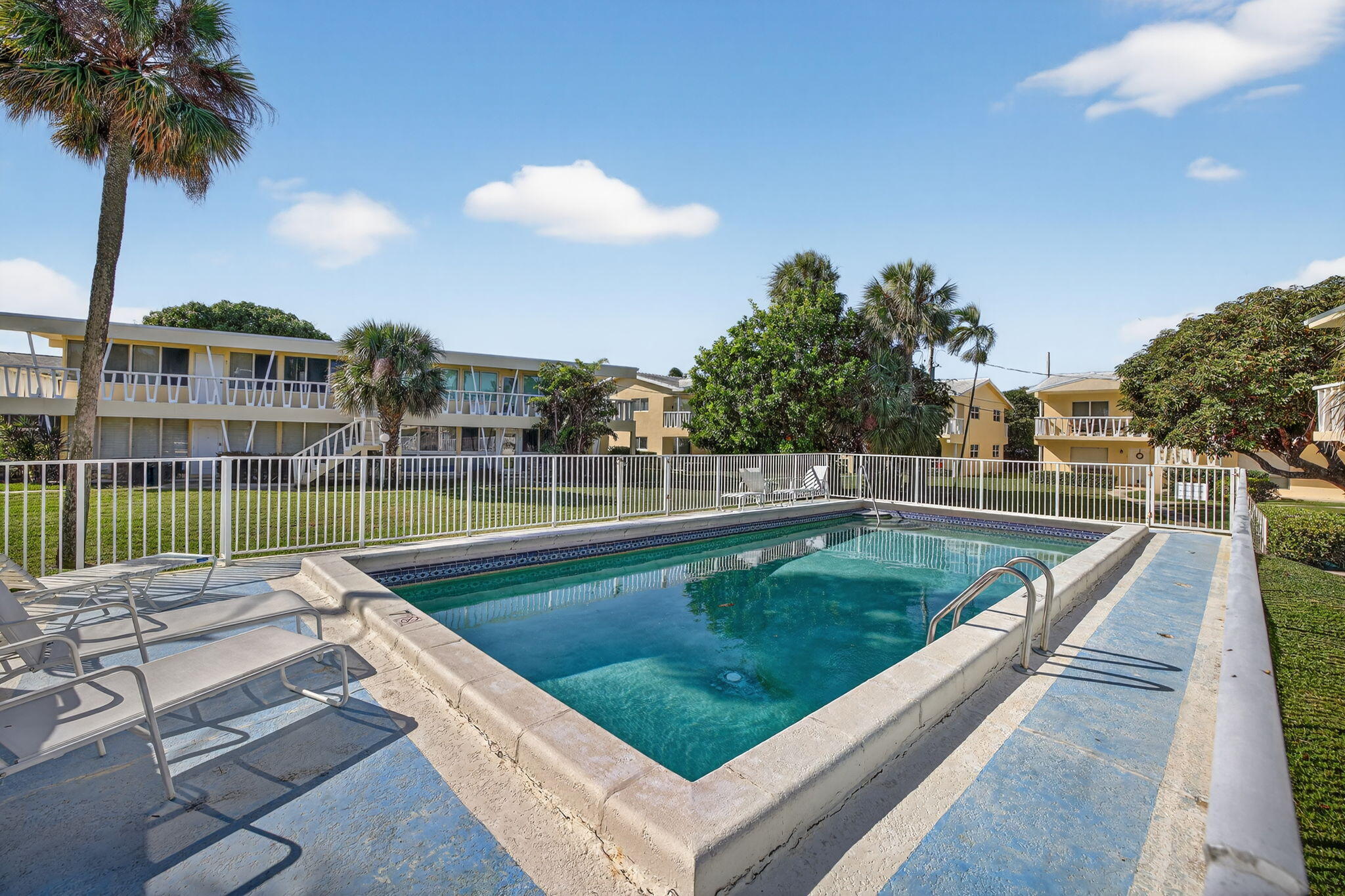LIGHTHOUSE BAY CONDO - Residential Lease