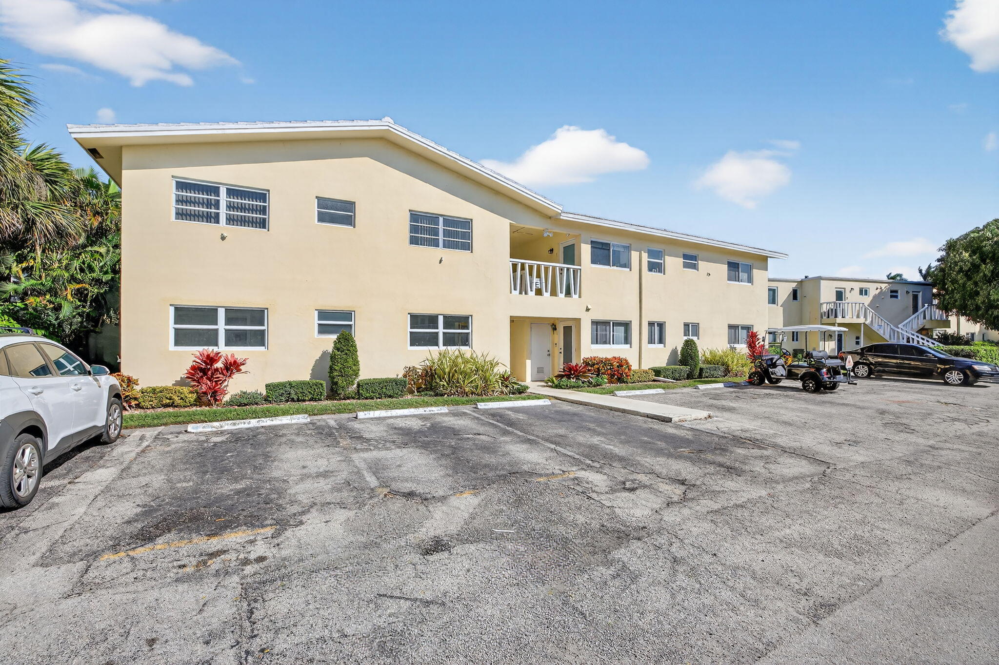 LIGHTHOUSE BAY CONDO - Residential Lease