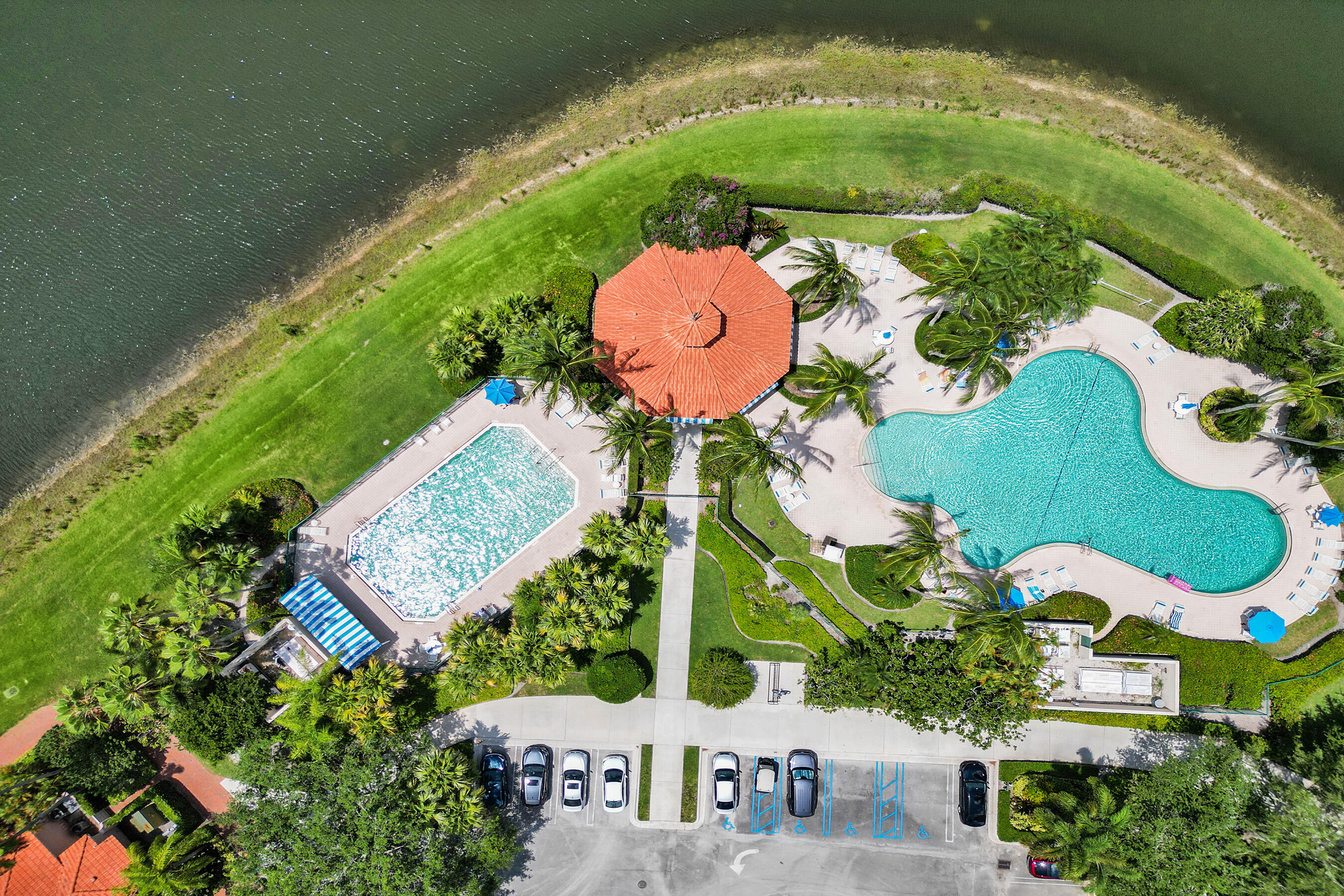 RIVERWALK 2 - Residential