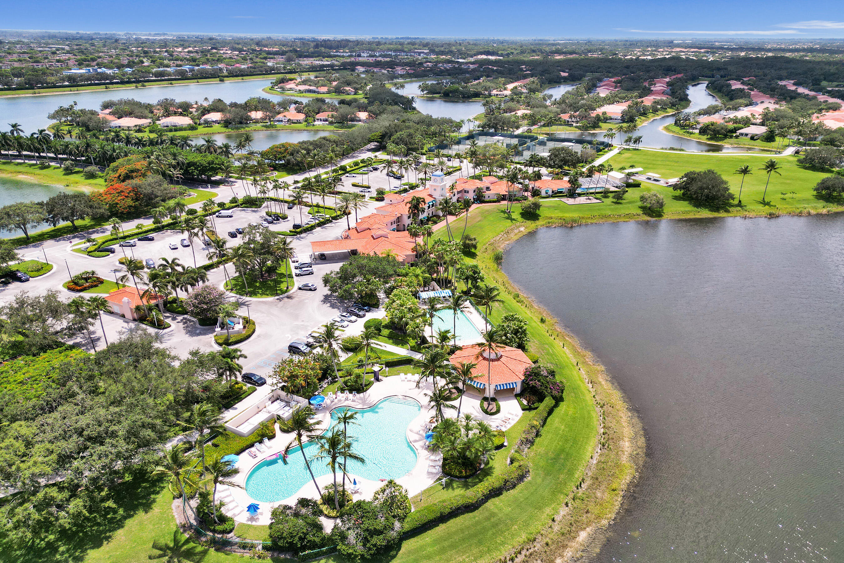 RIVERWALK 2 - Residential