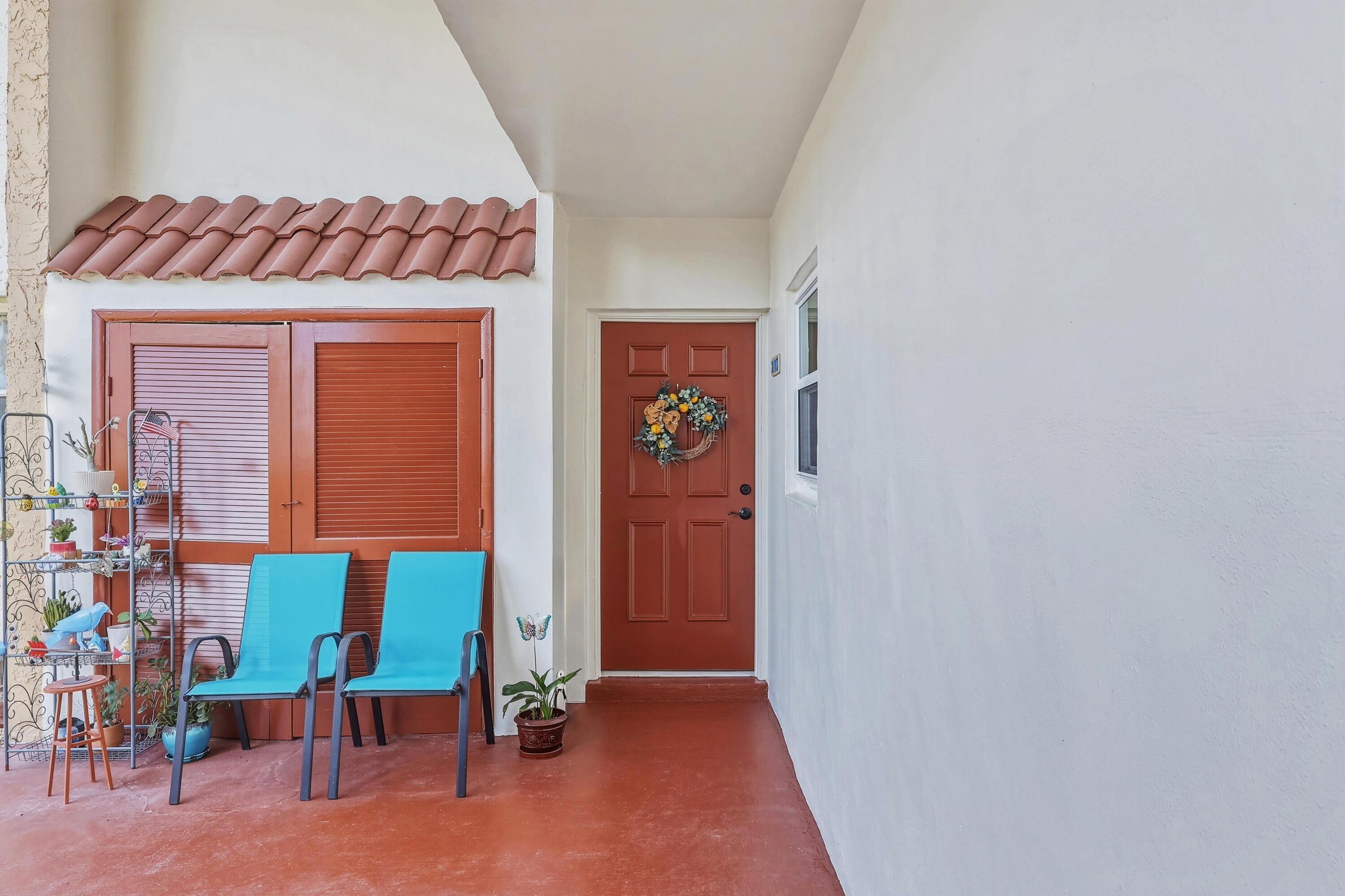 Enjoy peaceful water views from this private corner-unit condo located in the sought-after 55+ gated community of Golden Lakes. This light and bright residence features a brand-new A/C and water heater, updated LED high hats, stainless steel appliances, and a stylish kitchen with butcher block countertops. Relax and unwind on the screened-in patio, the perfect spot to enjoy your morning coffee or evening sunsets overlooking the water. Conveniently located near shopping, dining, and all that West Palm Beach has to offer, this move-in-ready home combines comfort, privacy, and scenic living.