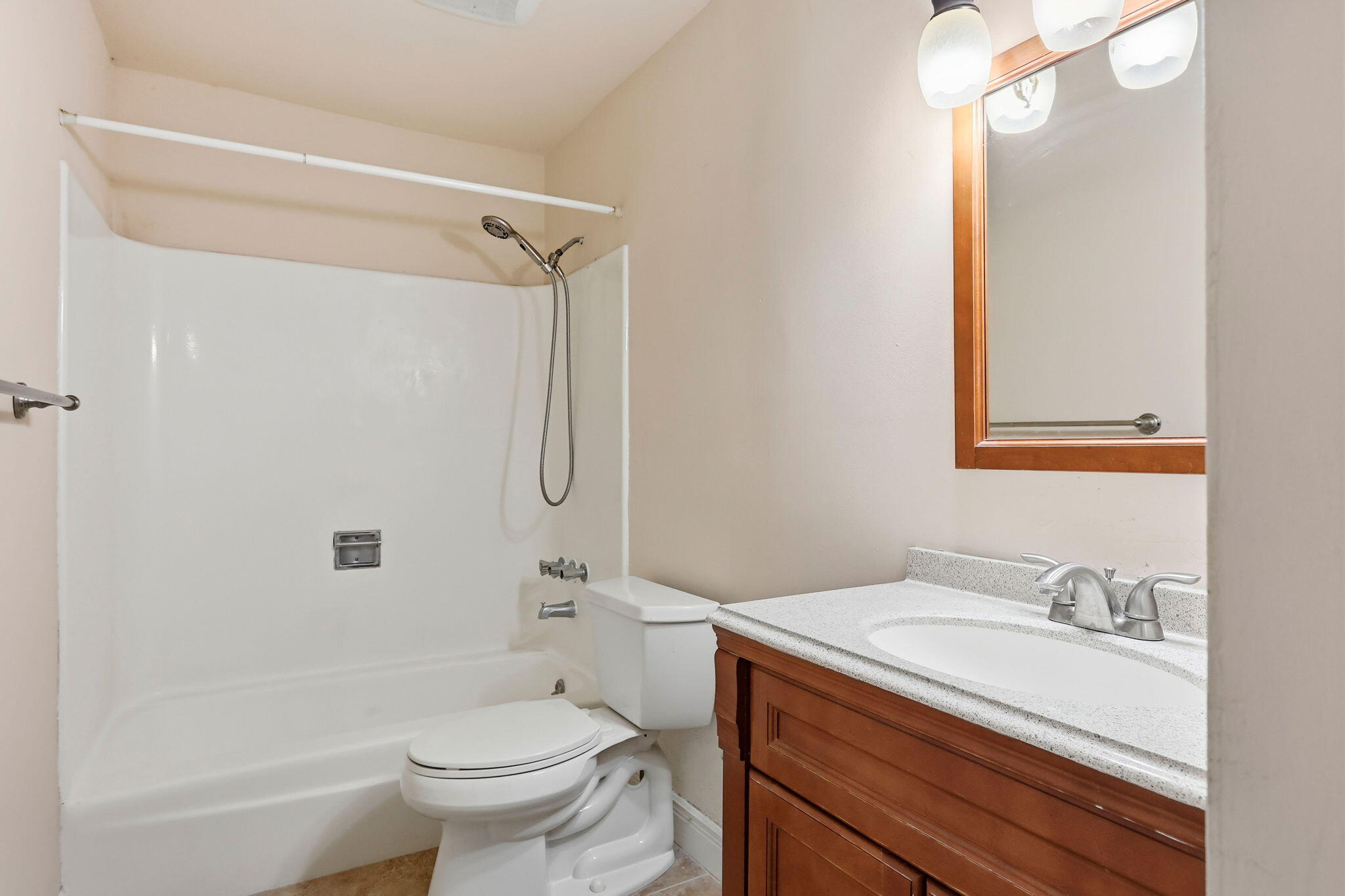 GARDENWAY A THRU Q CONDOS - Residential Lease