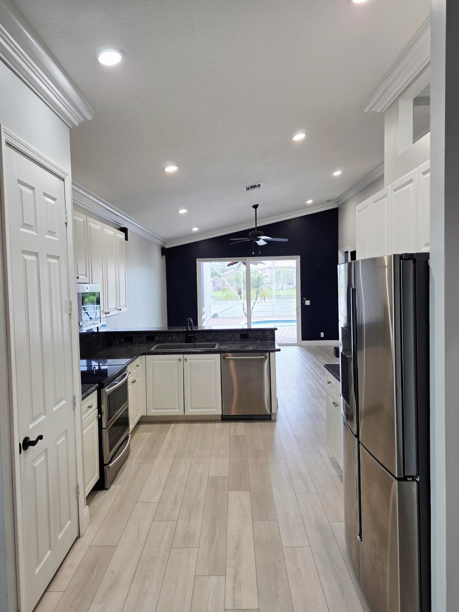 VILLAGES OF WINDSOR 4 - Residential