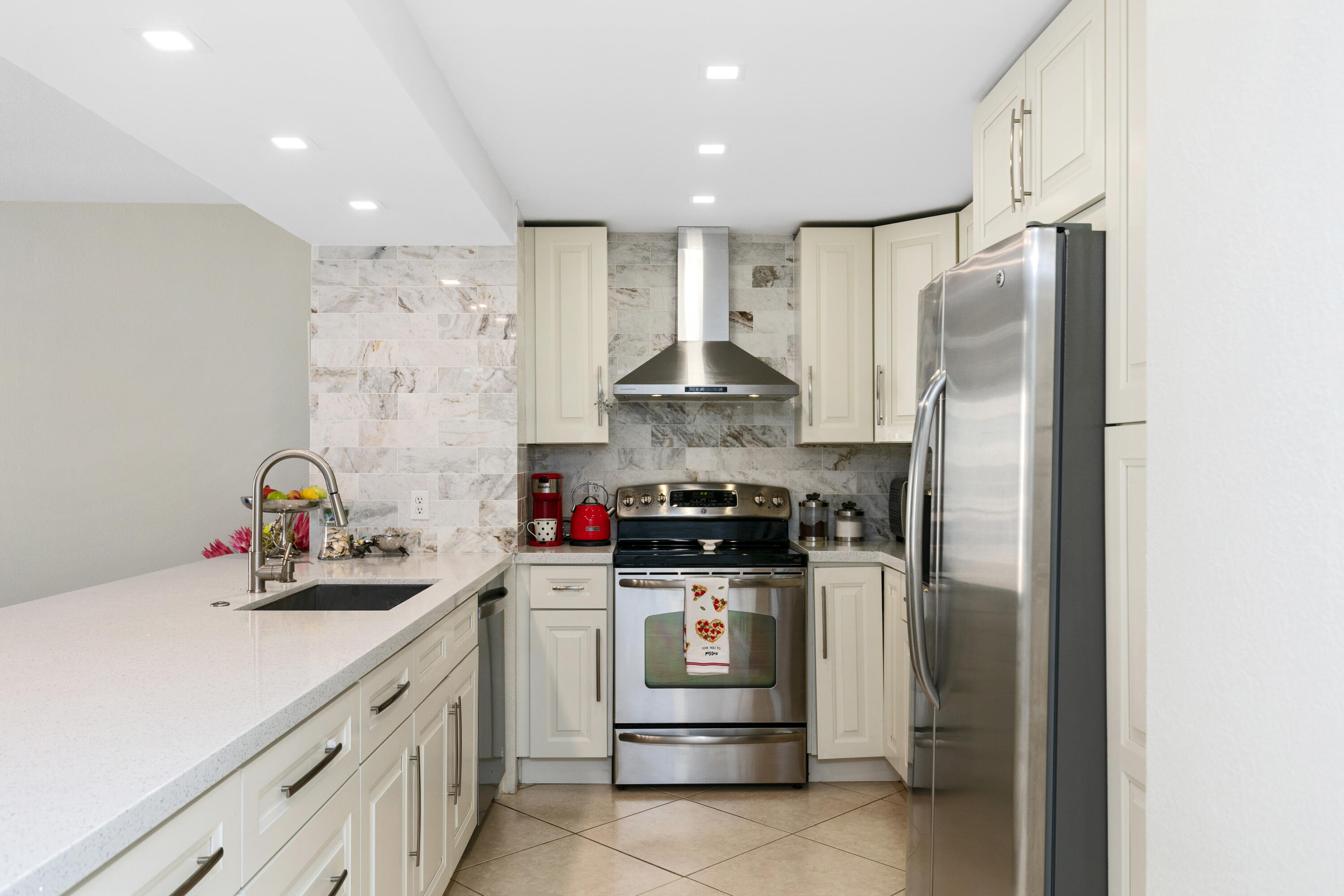 OPAL TOWERS CONDO - Residential