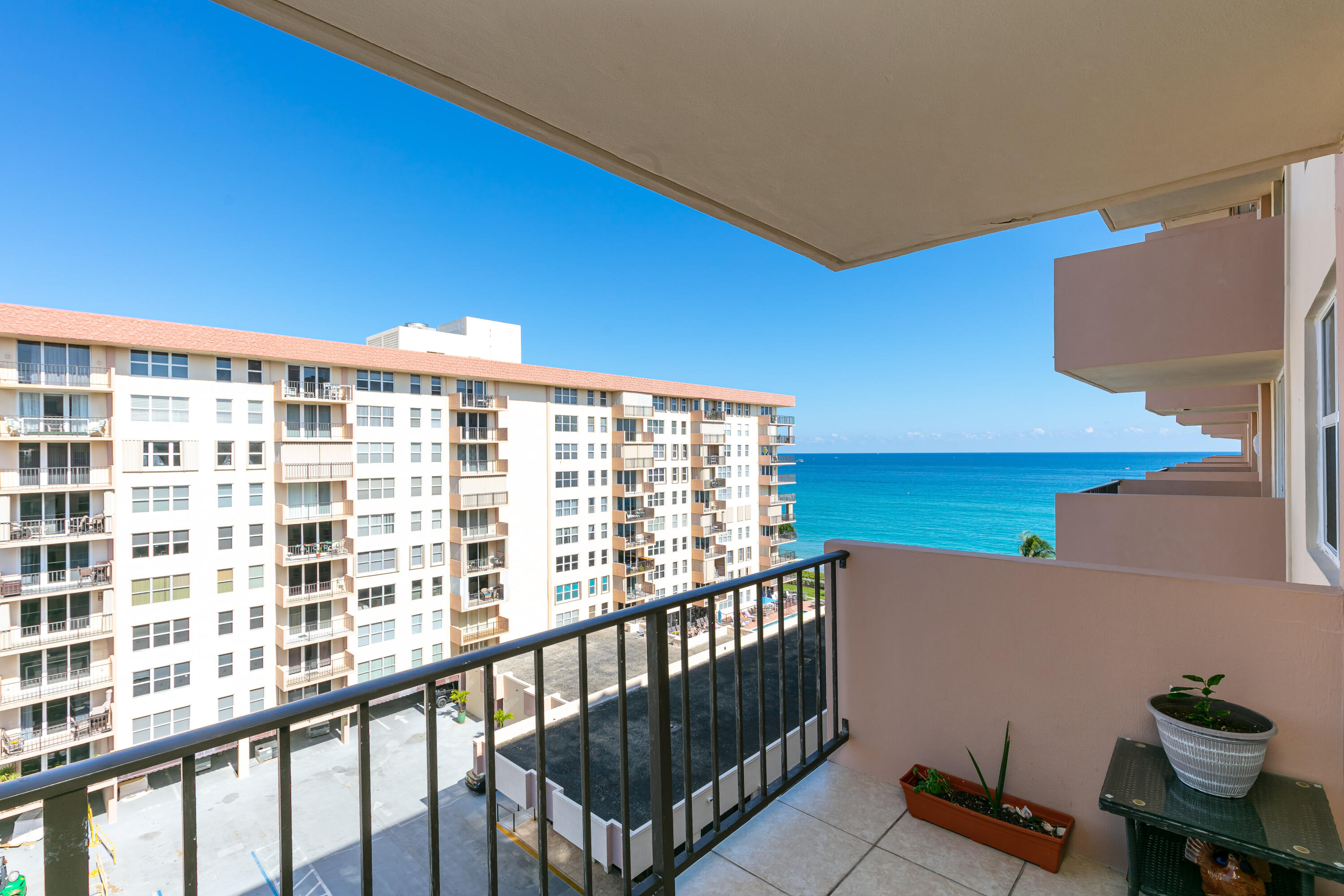 OPAL TOWERS CONDO - Residential