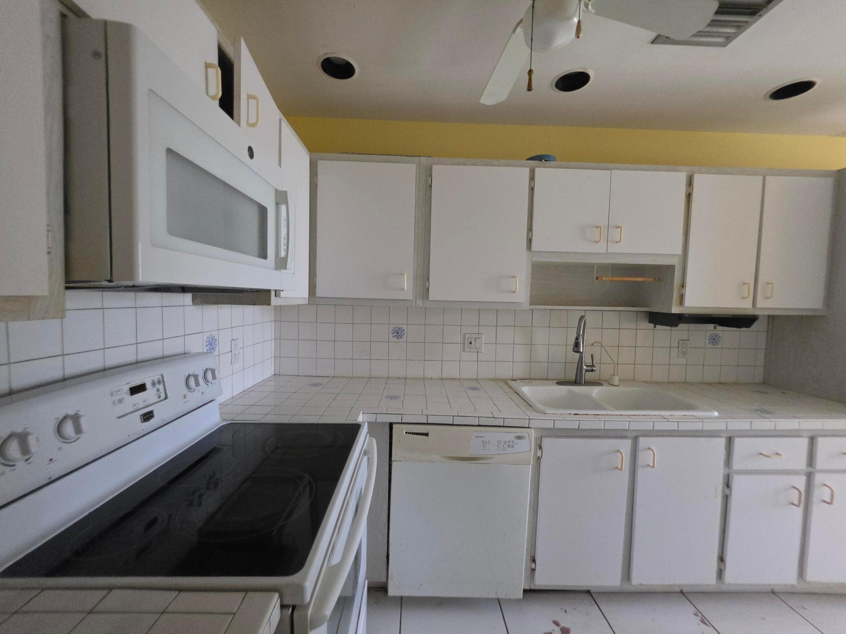 PINES OF DELRAY CONDO - Residential