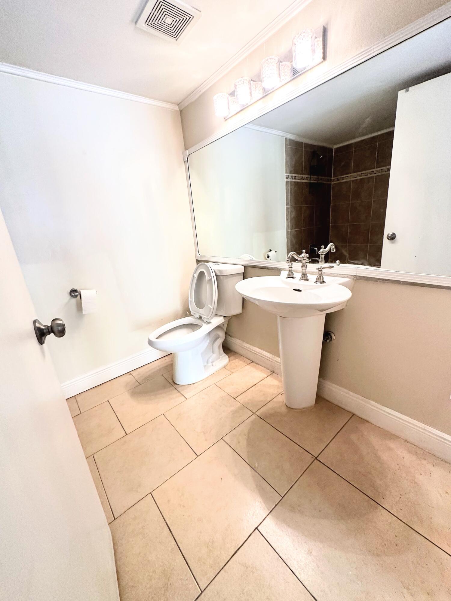 MISTY LAKE CONDO - Residential