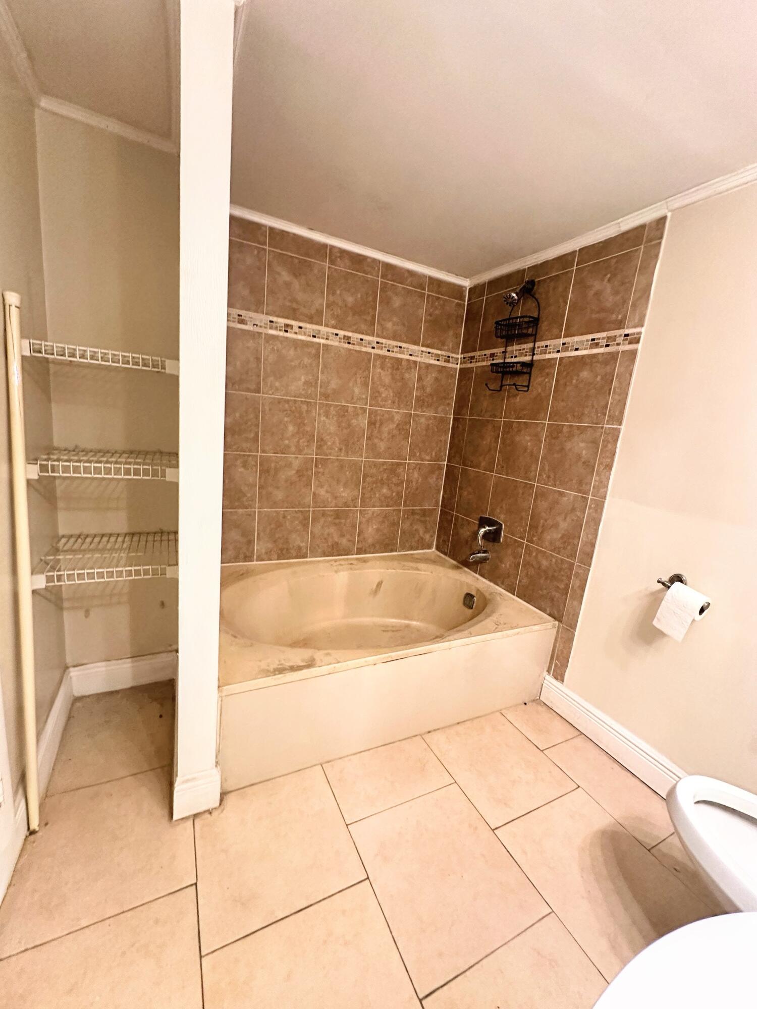 MISTY LAKE CONDO - Residential