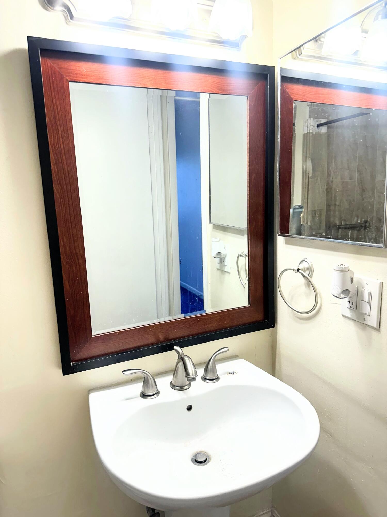 MISTY LAKE CONDO - Residential