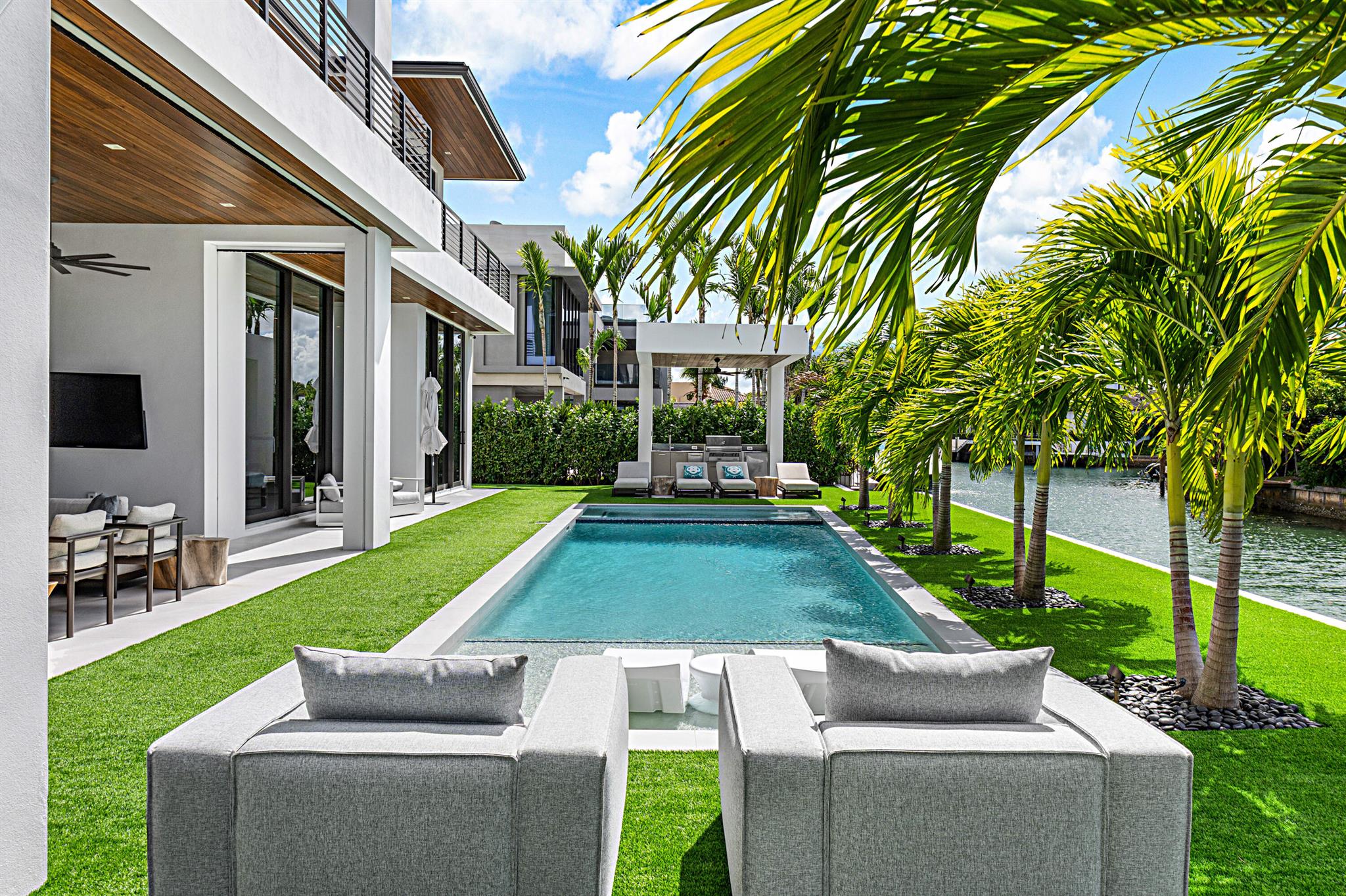 SUN AND SURF - Residential