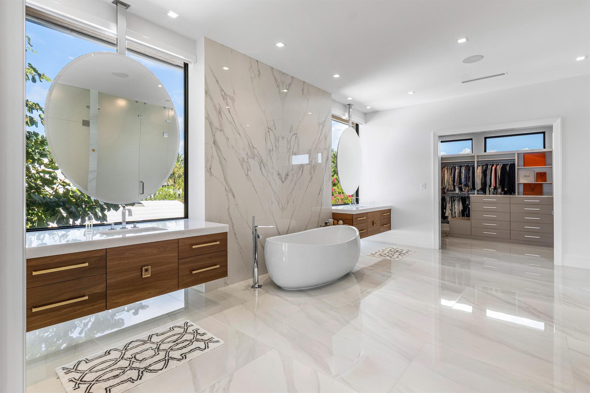 SUN AND SURF - Residential