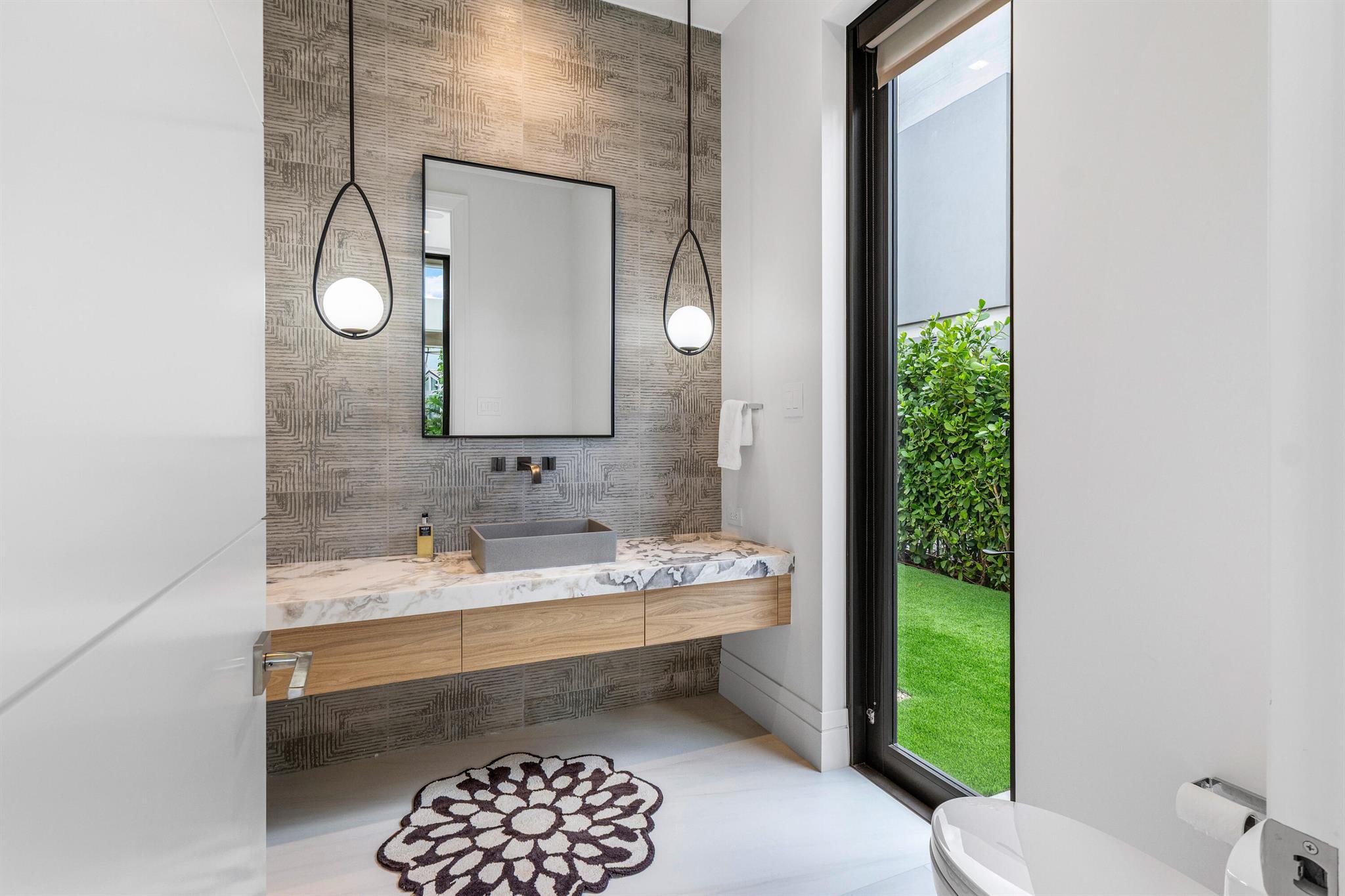 SUN AND SURF - Residential