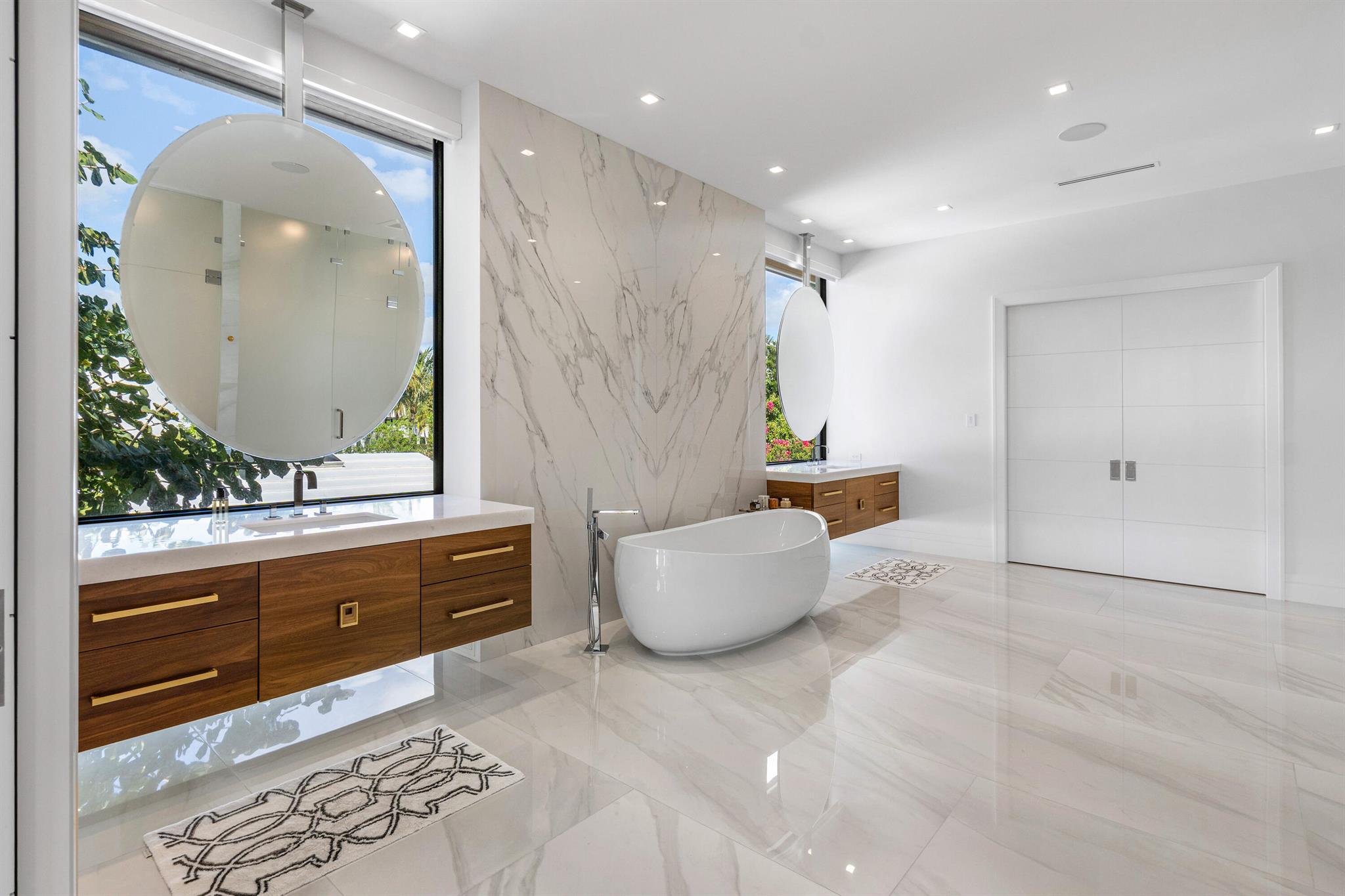 SUN AND SURF - Residential