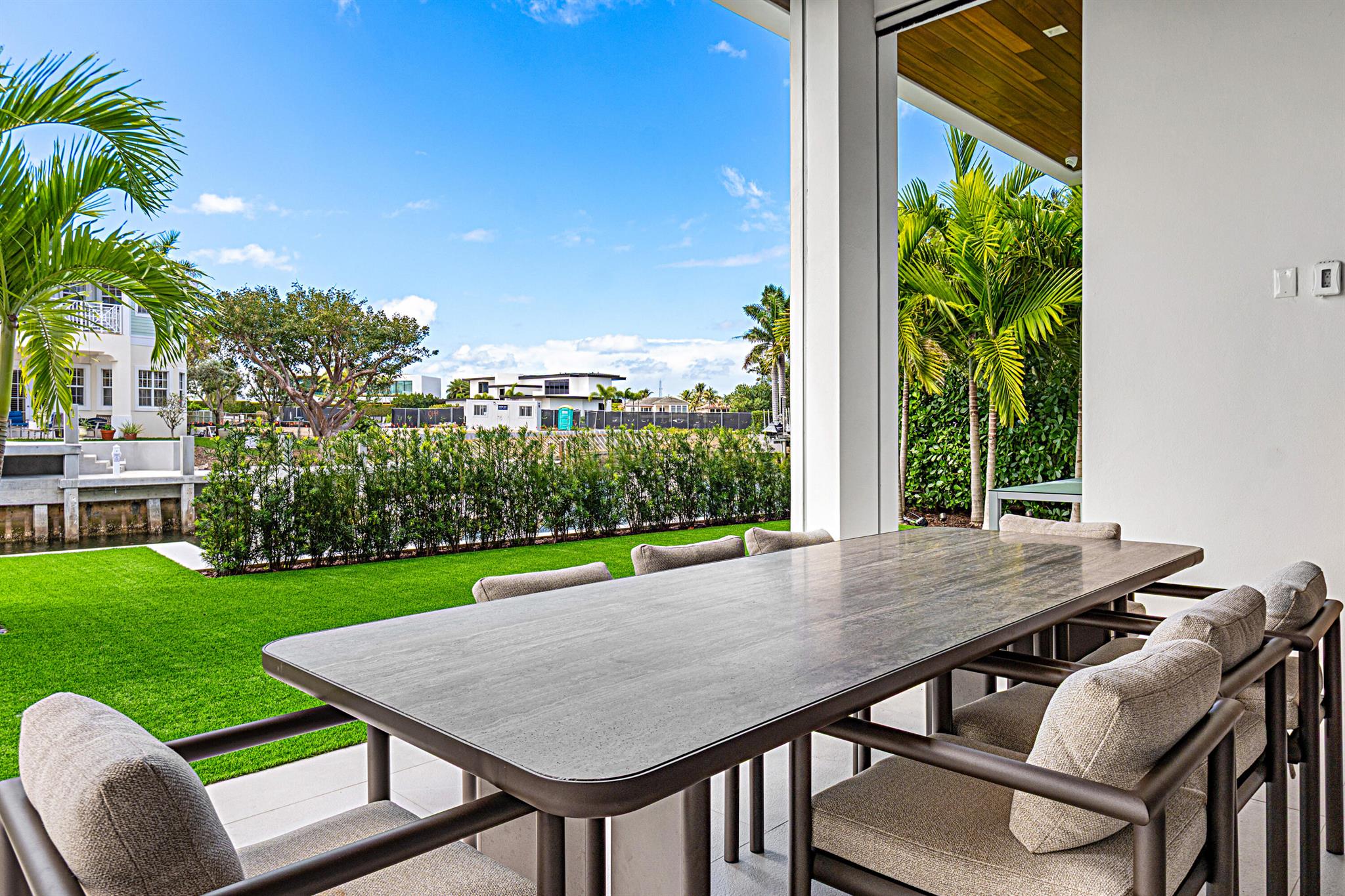 SUN AND SURF - Residential