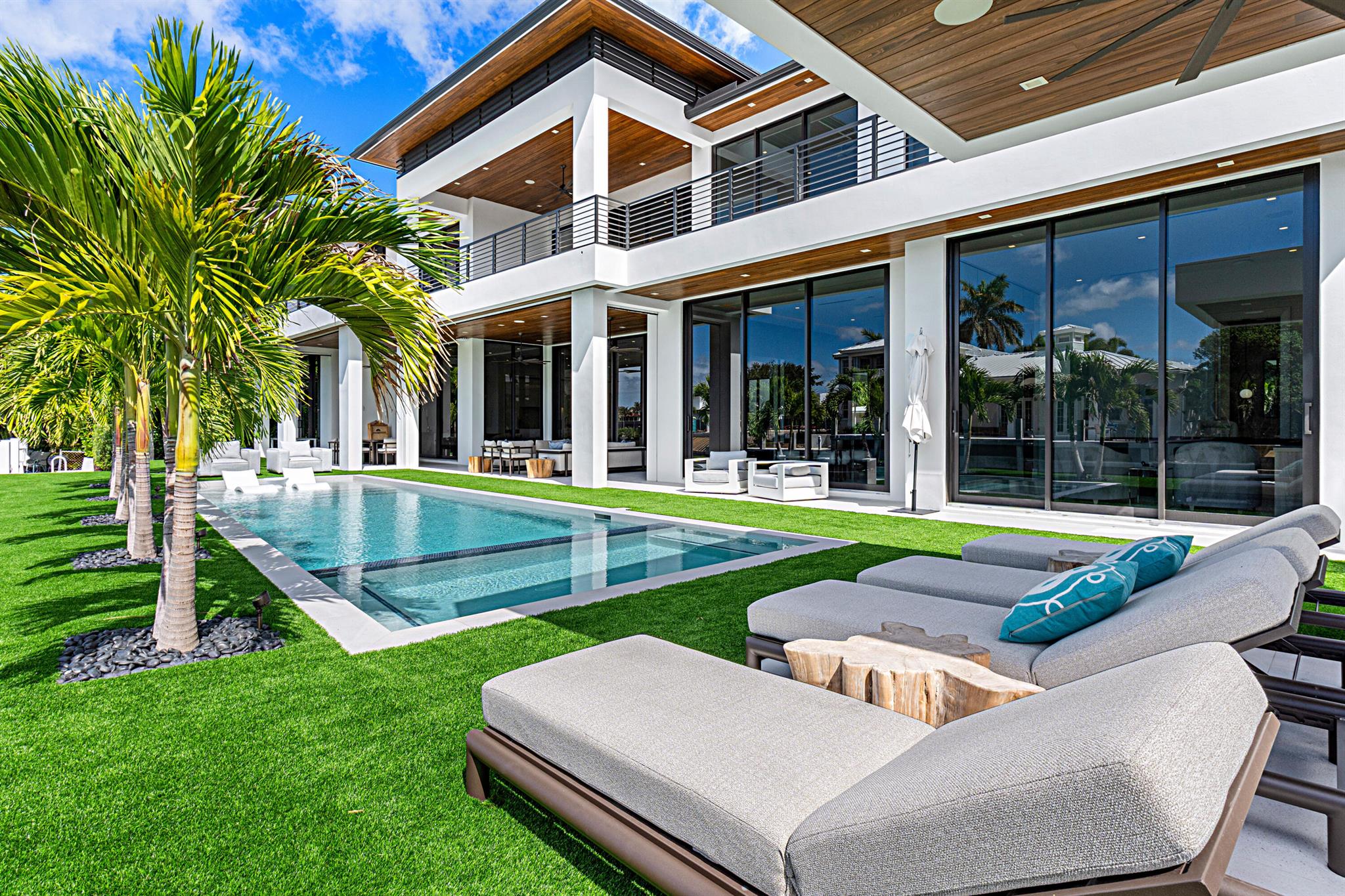 SUN AND SURF - Residential