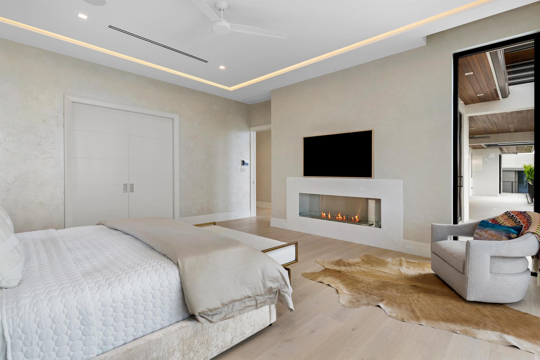 SUN AND SURF - Residential