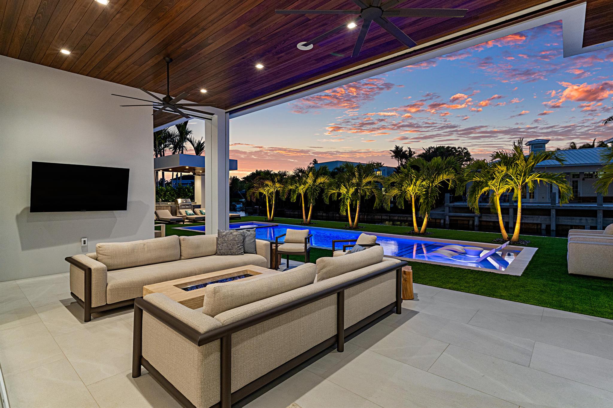 SUN AND SURF - Residential