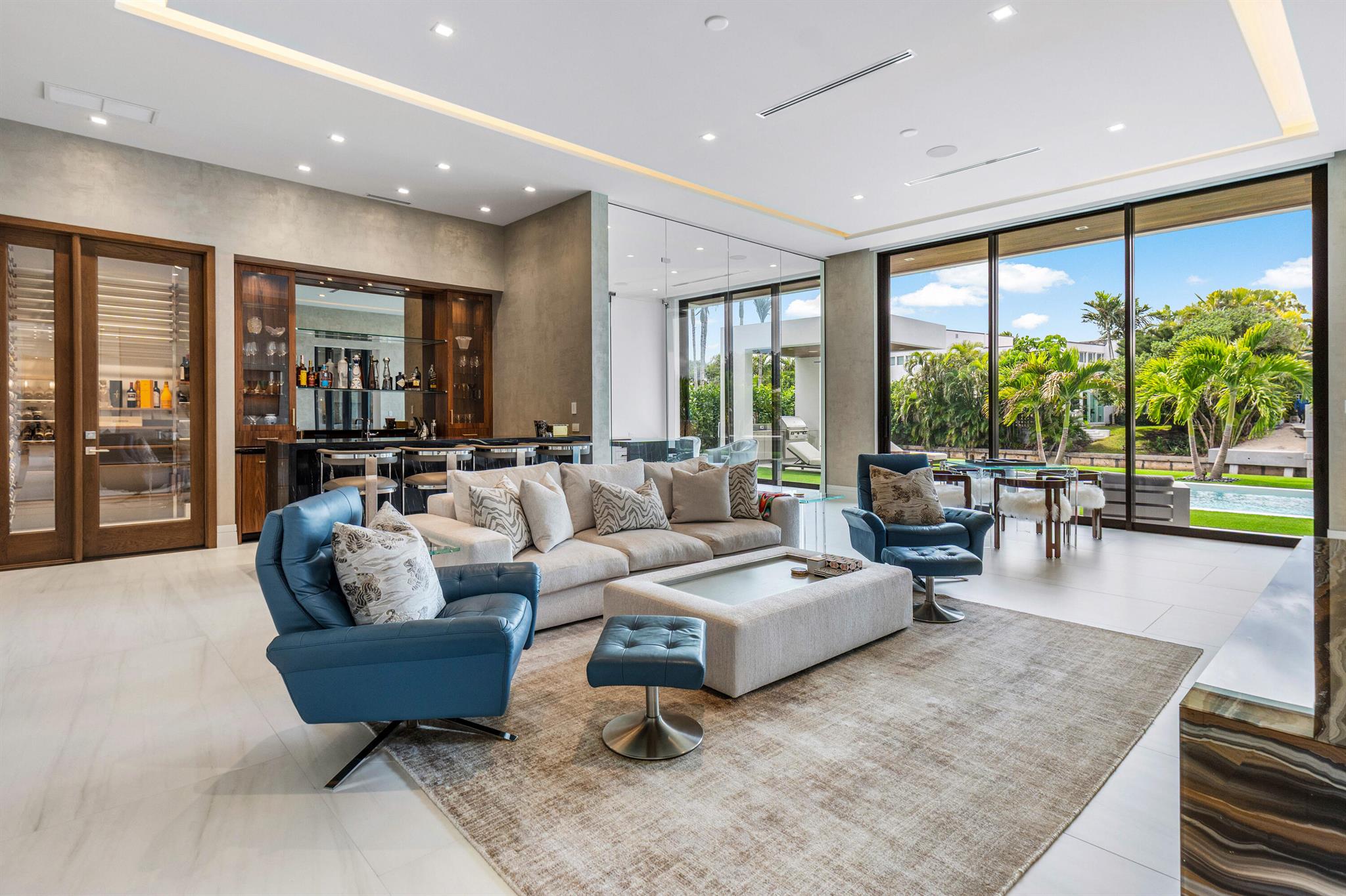 SUN AND SURF - Residential
