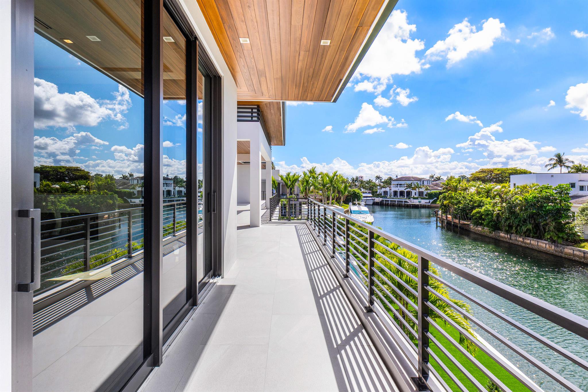 SUN AND SURF - Residential