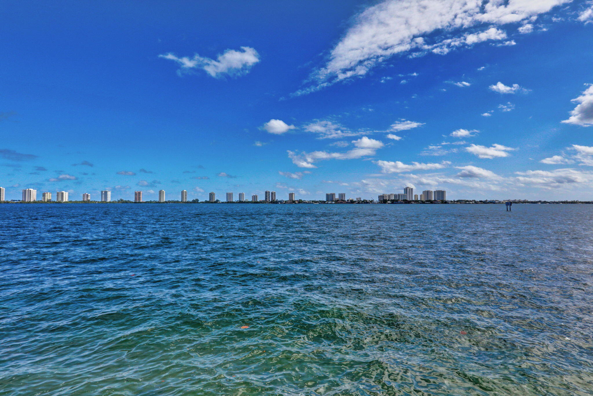LAKE HARBOUR TOWERS CONDO - Residential