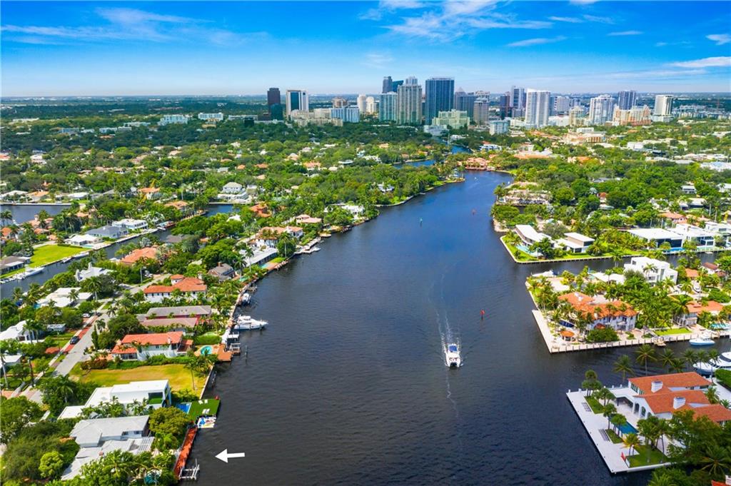 RIO VISTA ISLES - Residential