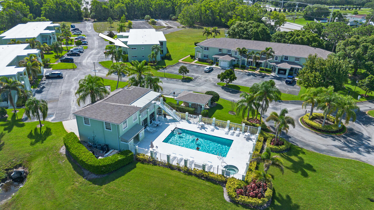 MEADOWS OF PORT ST LUCIE BUILDINGS D-R - Residential