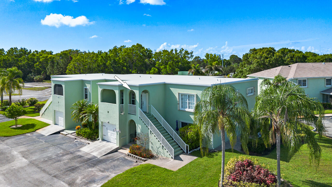 MEADOWS OF PORT ST LUCIE BUILDINGS D-R - Residential