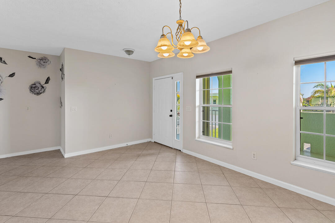 MEADOWS OF PORT ST LUCIE BUILDINGS D-R - Residential