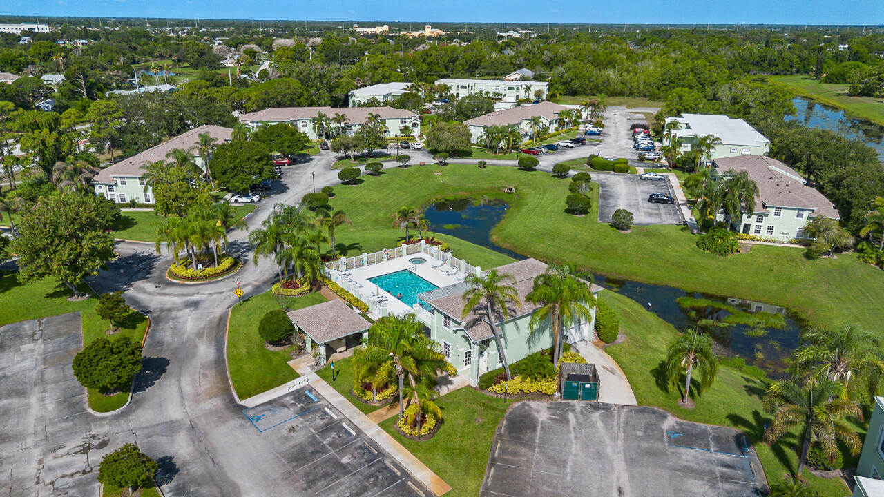 MEADOWS OF PORT ST LUCIE BUILDINGS D-R - Residential