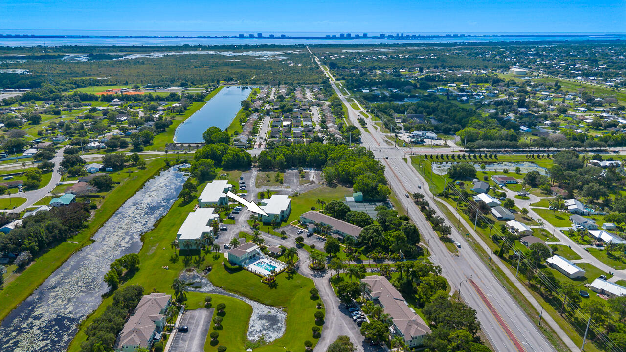 MEADOWS OF PORT ST LUCIE BUILDINGS D-R - Residential