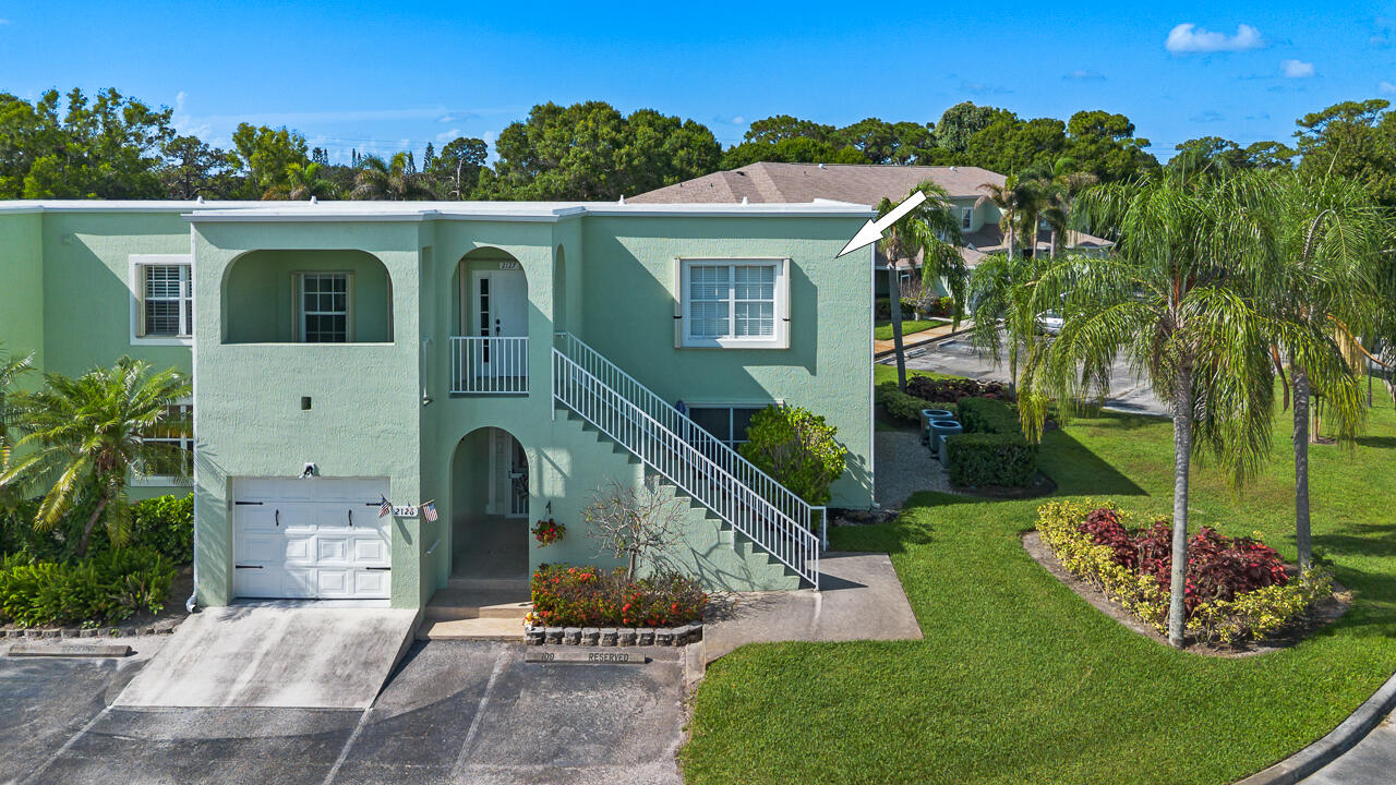 MEADOWS OF PORT ST LUCIE BUILDINGS D-R - Residential