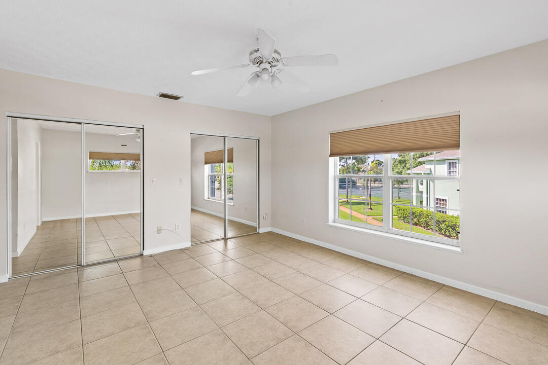 MEADOWS OF PORT ST LUCIE BUILDINGS D-R - Residential
