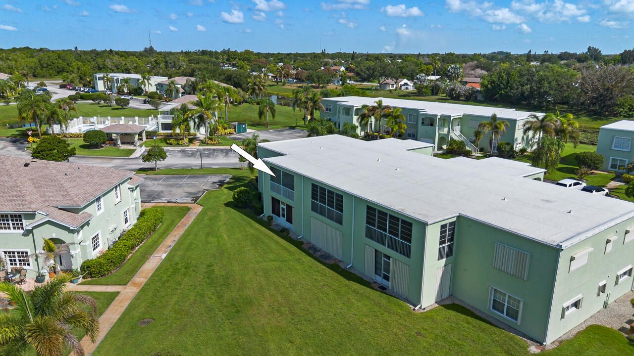 MEADOWS OF PORT ST LUCIE BUILDINGS D-R - Residential
