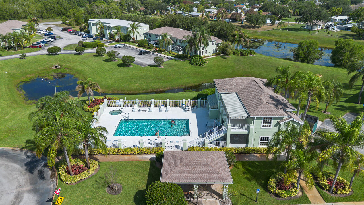 MEADOWS OF PORT ST LUCIE BUILDINGS D-R - Residential