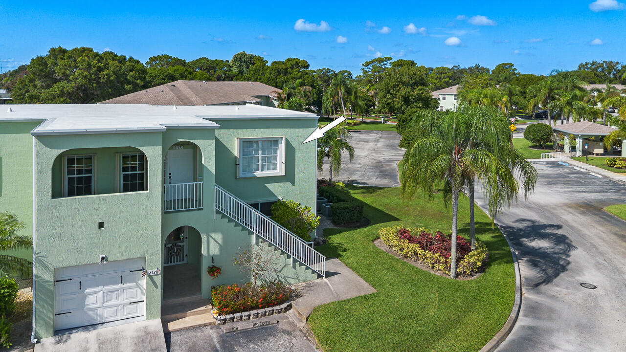 MEADOWS OF PORT ST LUCIE BUILDINGS D-R - Residential