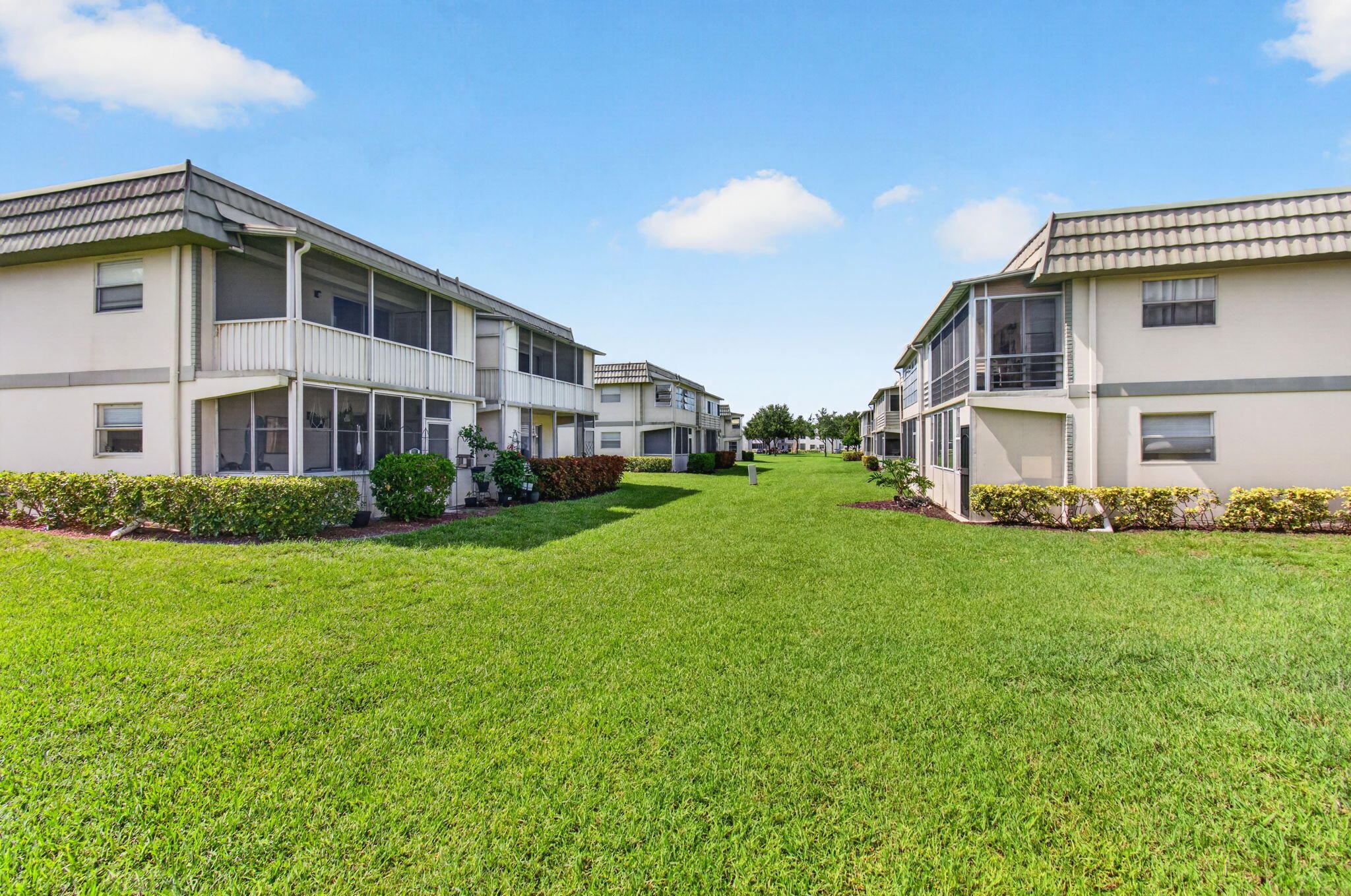 KINGS POINT - Residential
