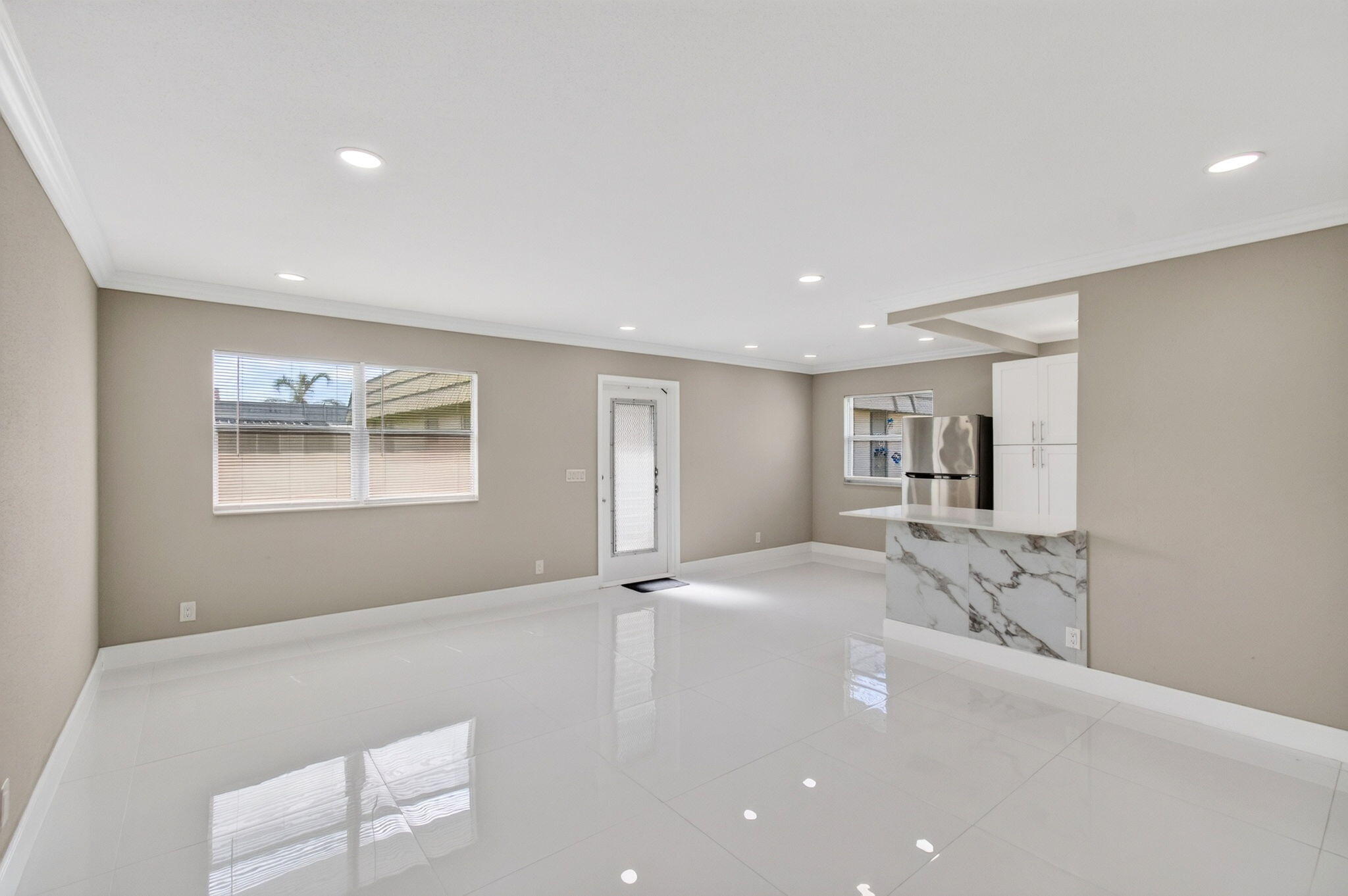 KINGS POINT - Residential