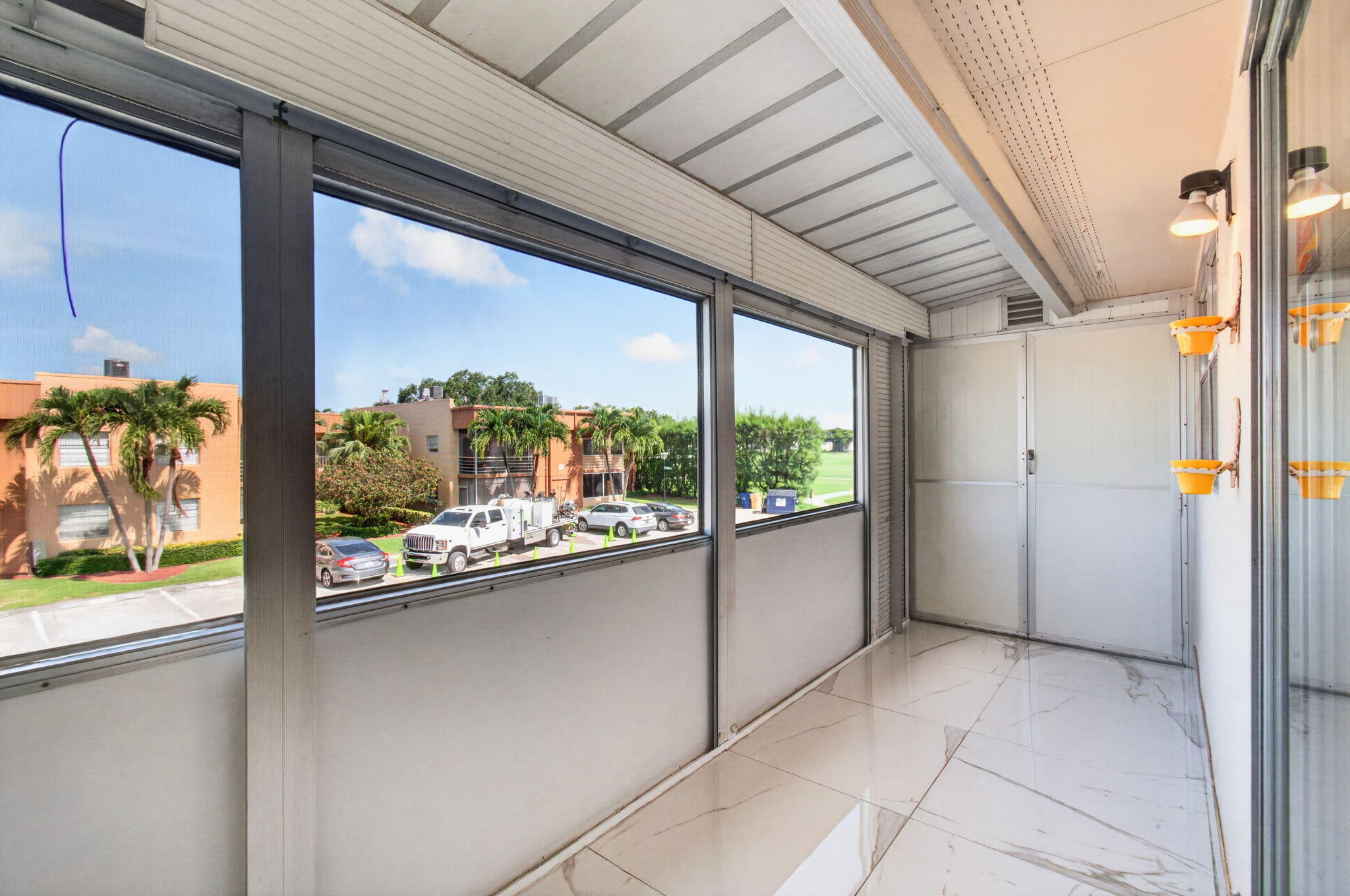KINGS POINT - Residential
