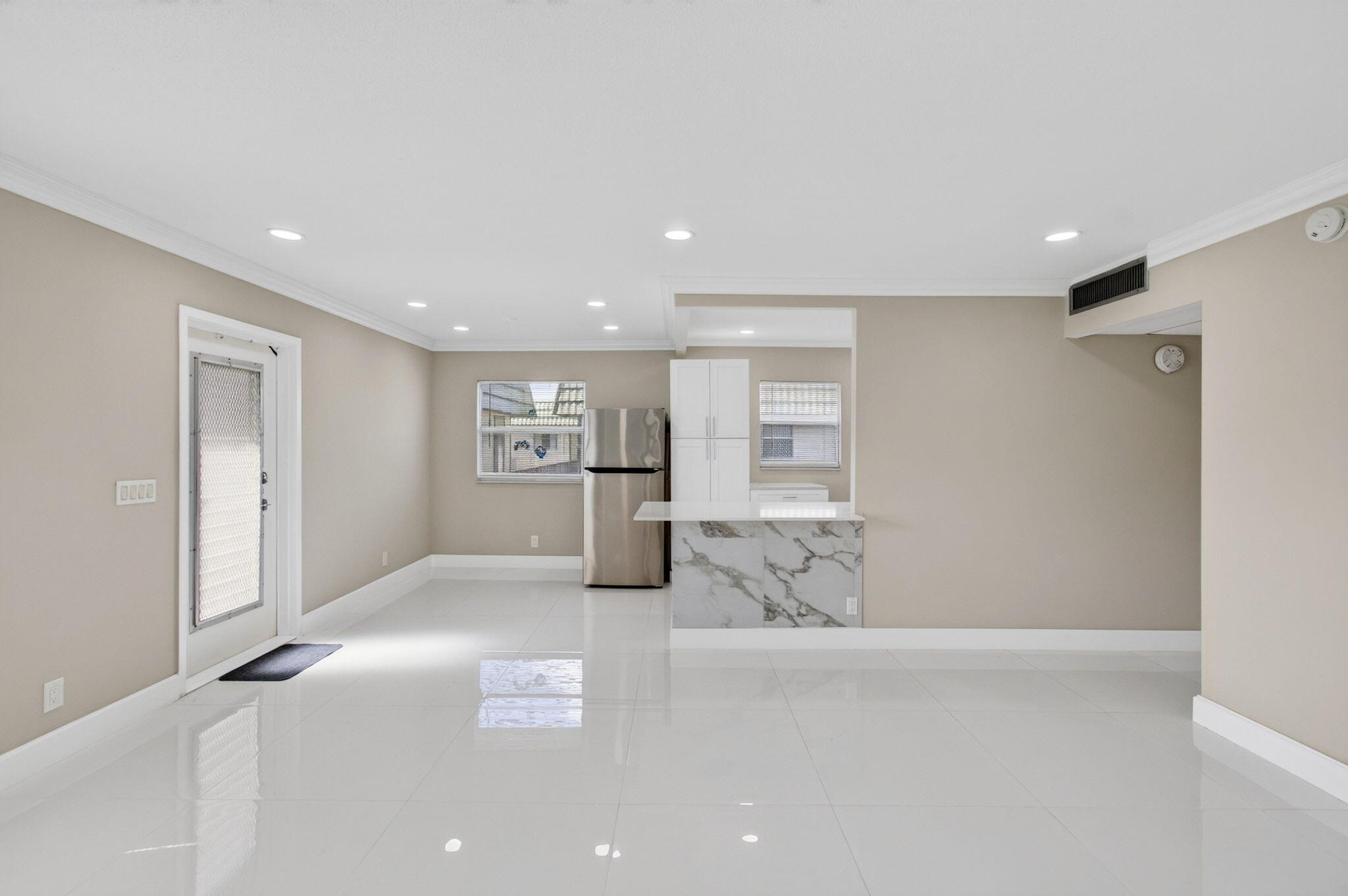 KINGS POINT - Residential