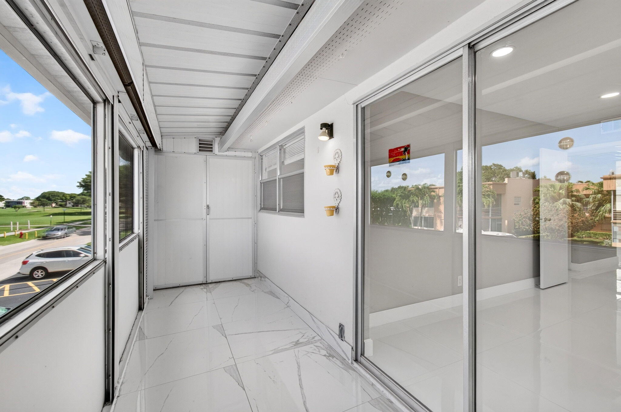 KINGS POINT - Residential