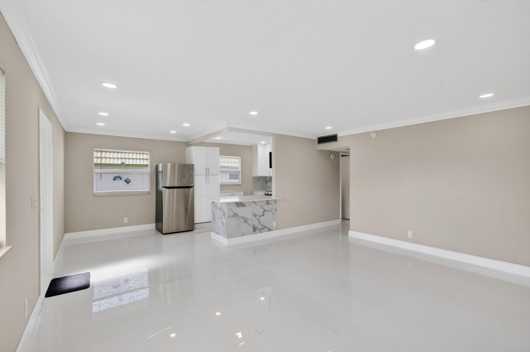 KINGS POINT - Residential