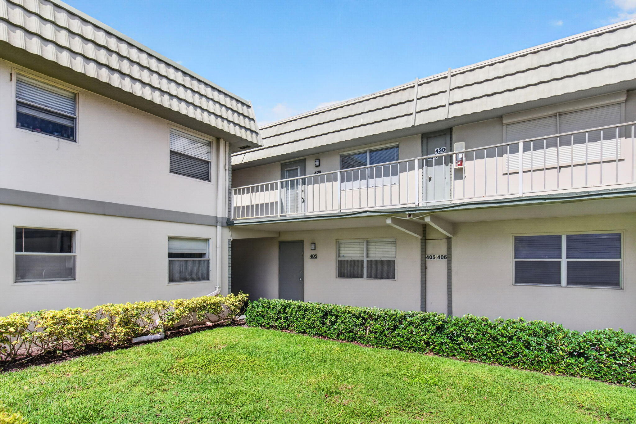 KINGS POINT - Residential