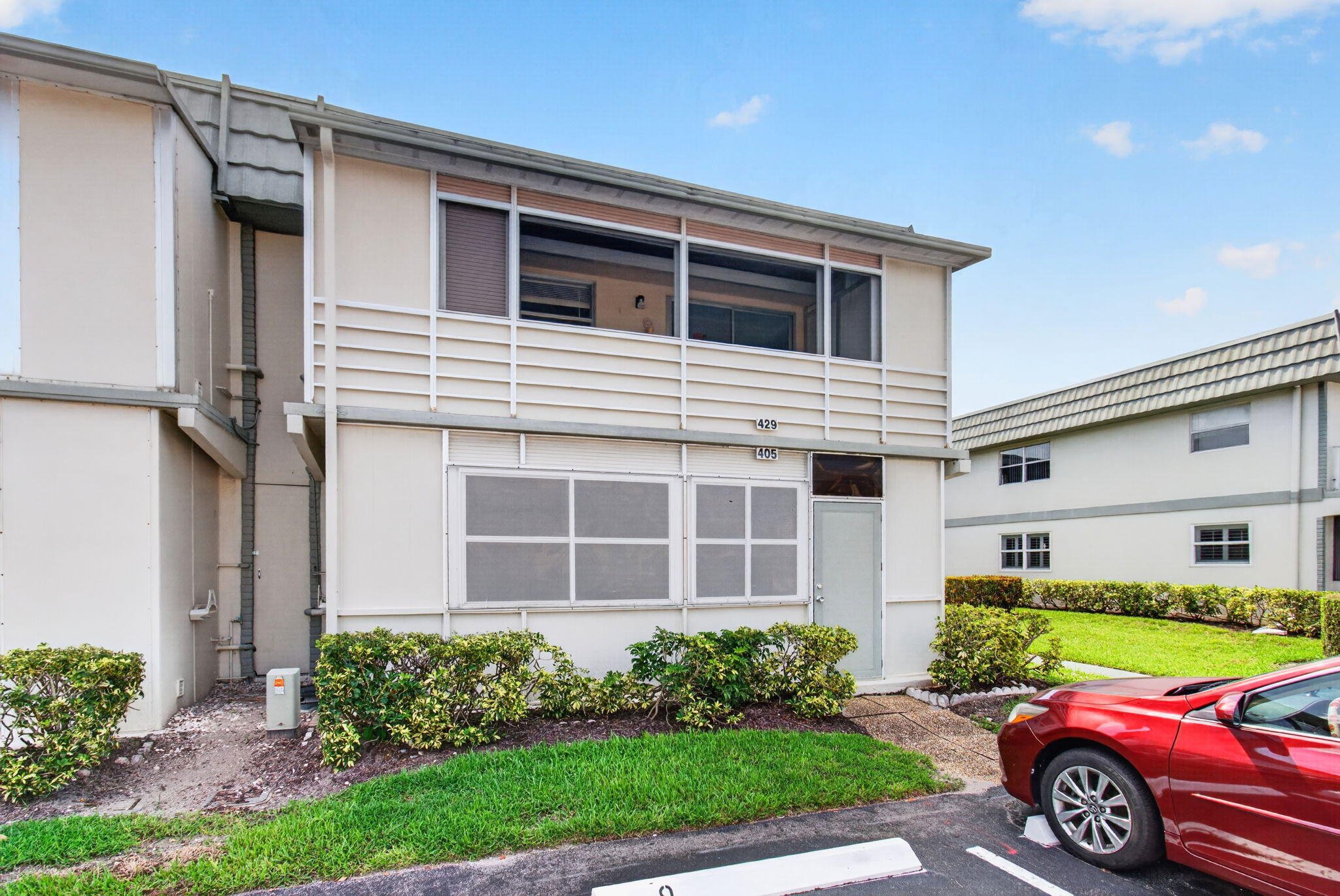 KINGS POINT - Residential