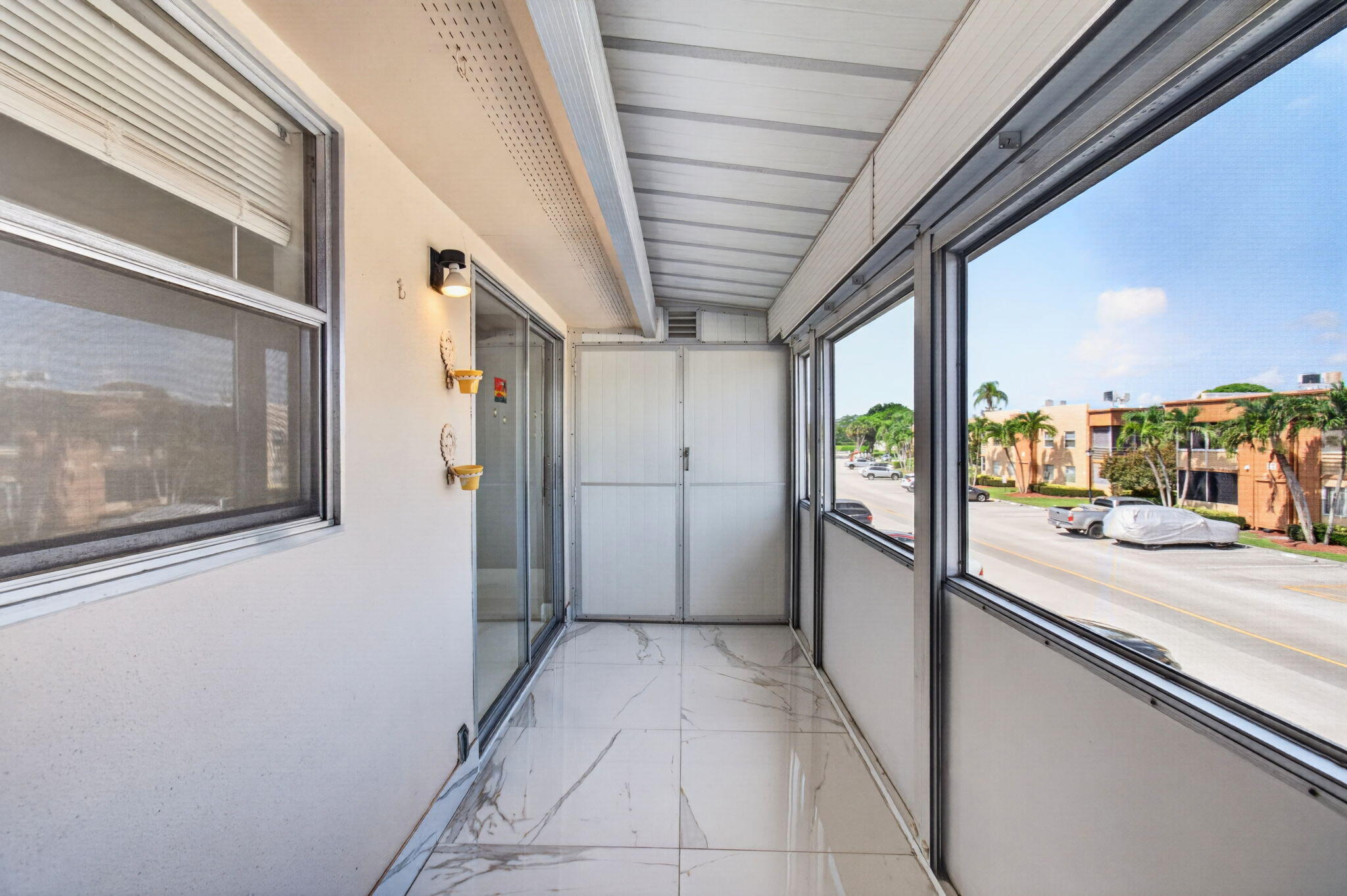 KINGS POINT - Residential