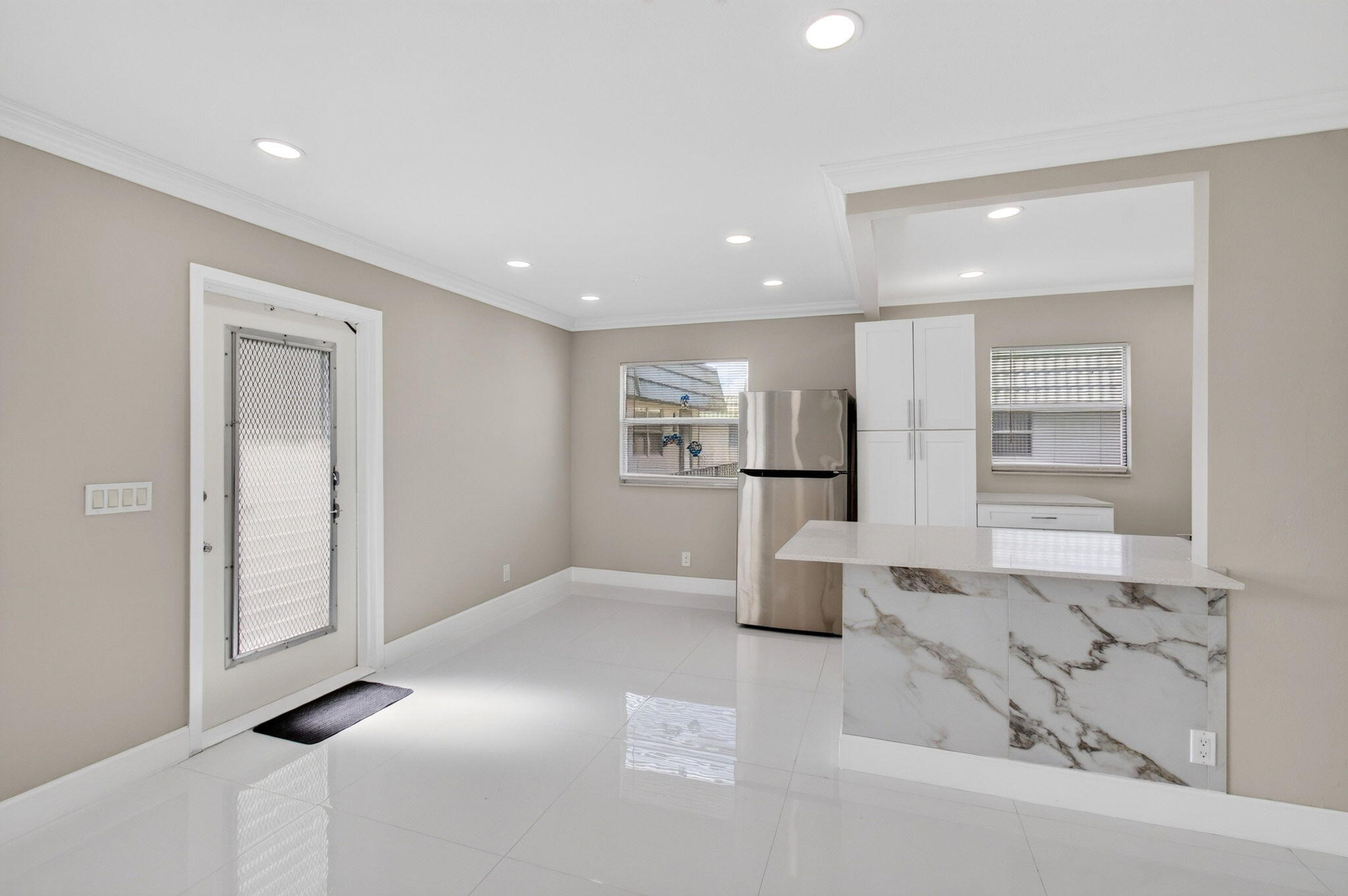 KINGS POINT - Residential
