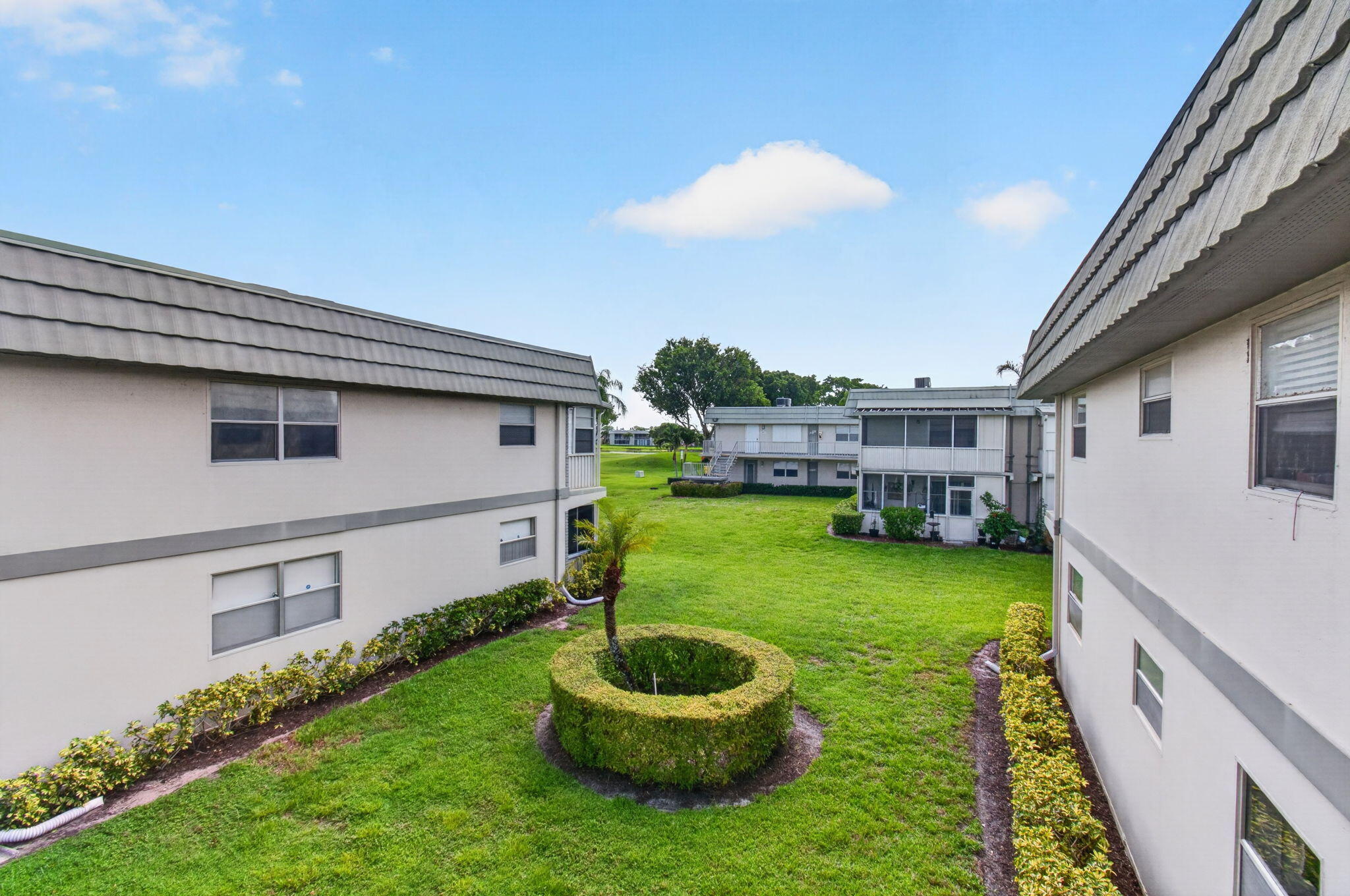 KINGS POINT - Residential