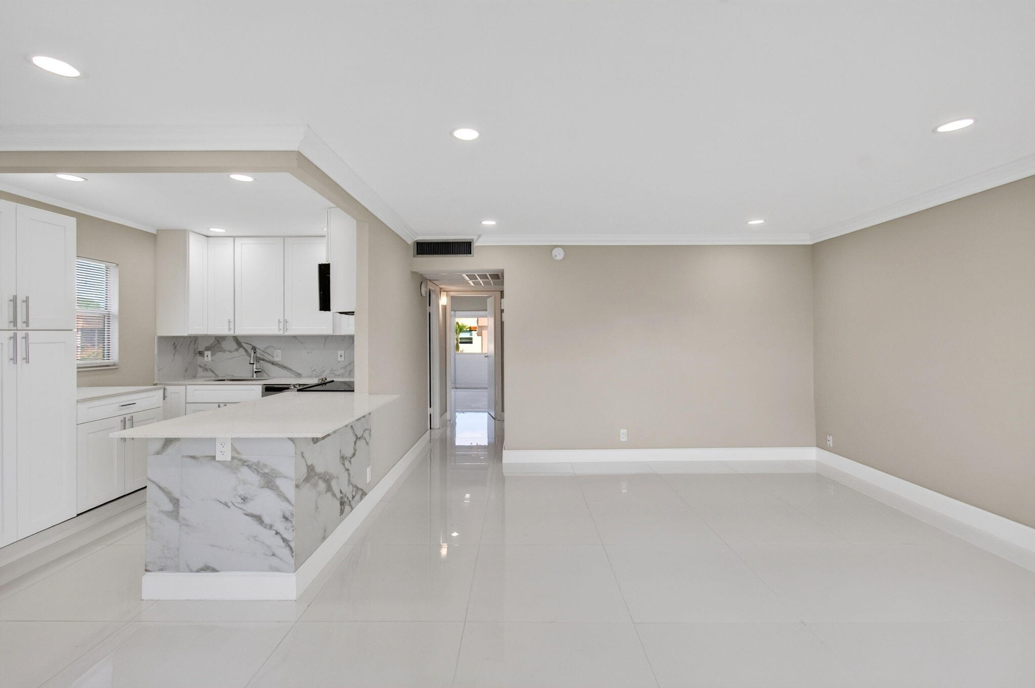 KINGS POINT - Residential