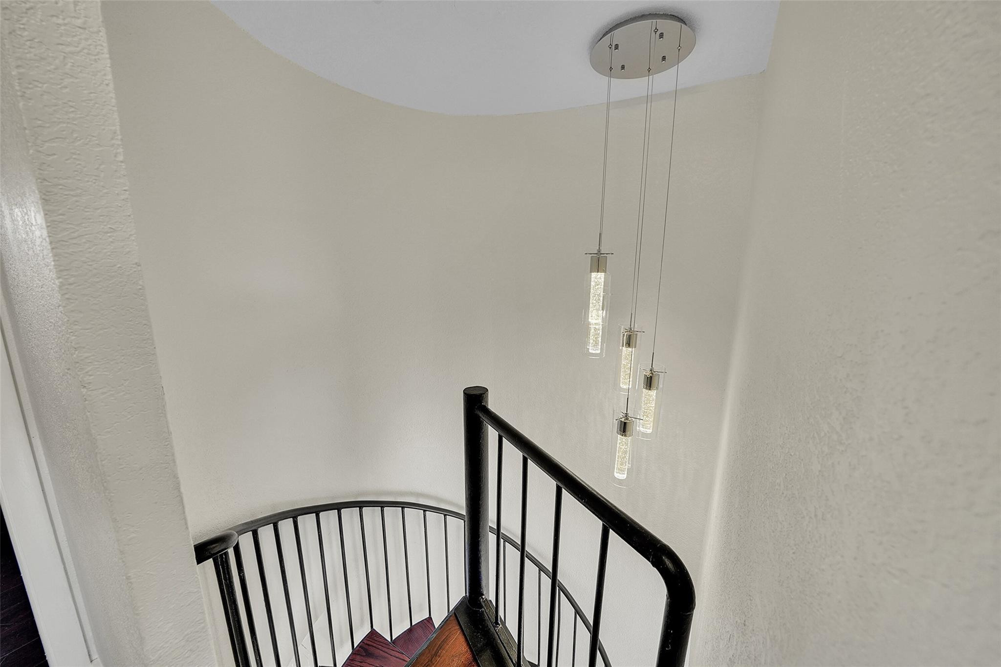 TENNIS CLUB LENGLEN CONDO - Residential